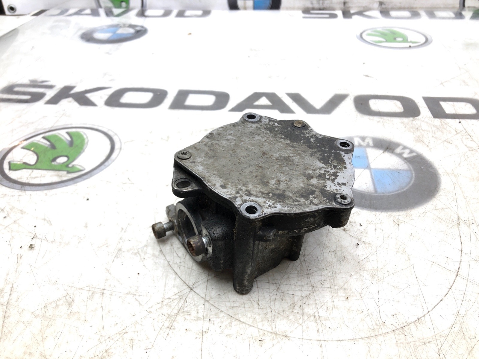 Насос вакуумный, 2000 рублей, Москва