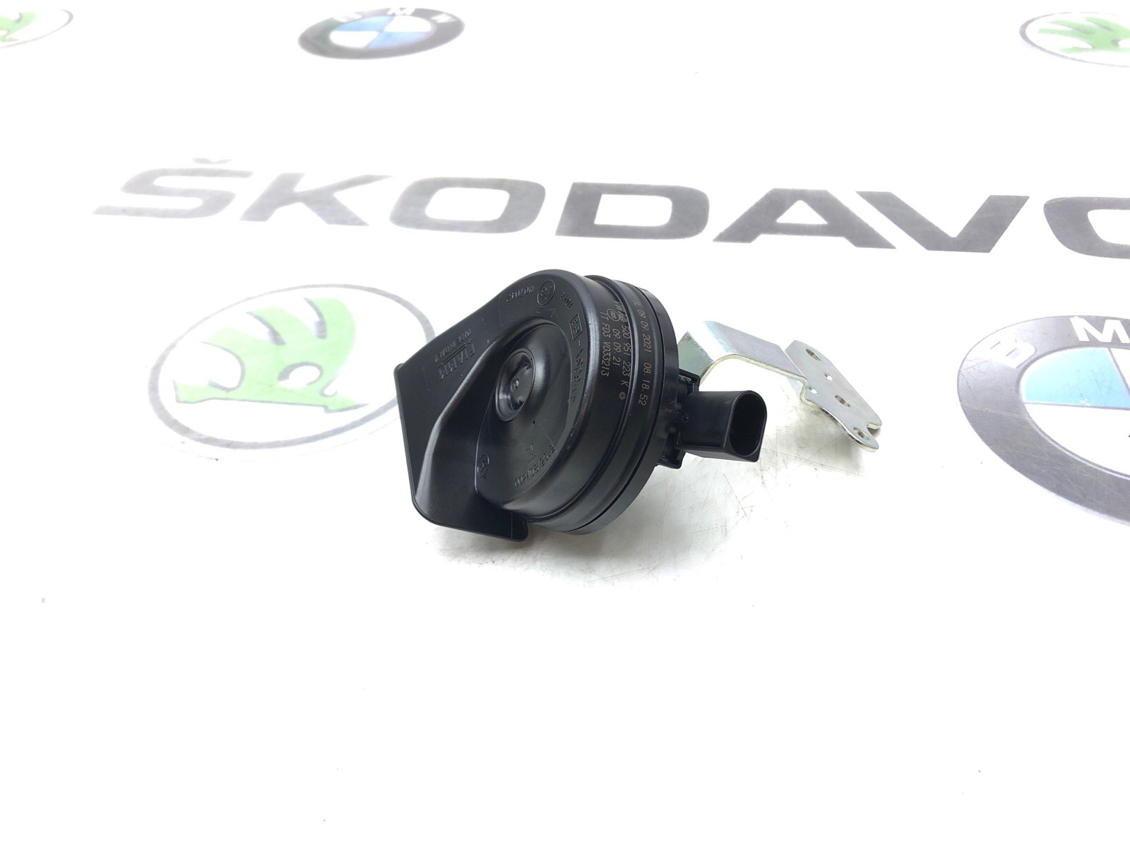 Звуковой сигнал, 2000 рублей, Москва