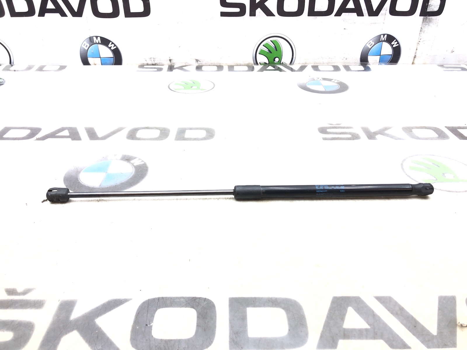 Амортизатор крышки багажника, 500 рублей, Москва