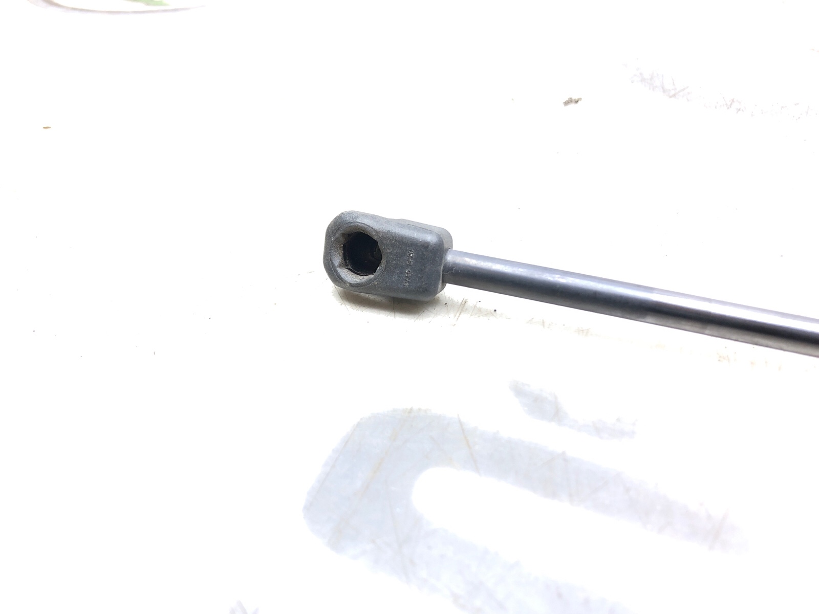 Амортизатор крышки багажника, 500 рублей, Москва