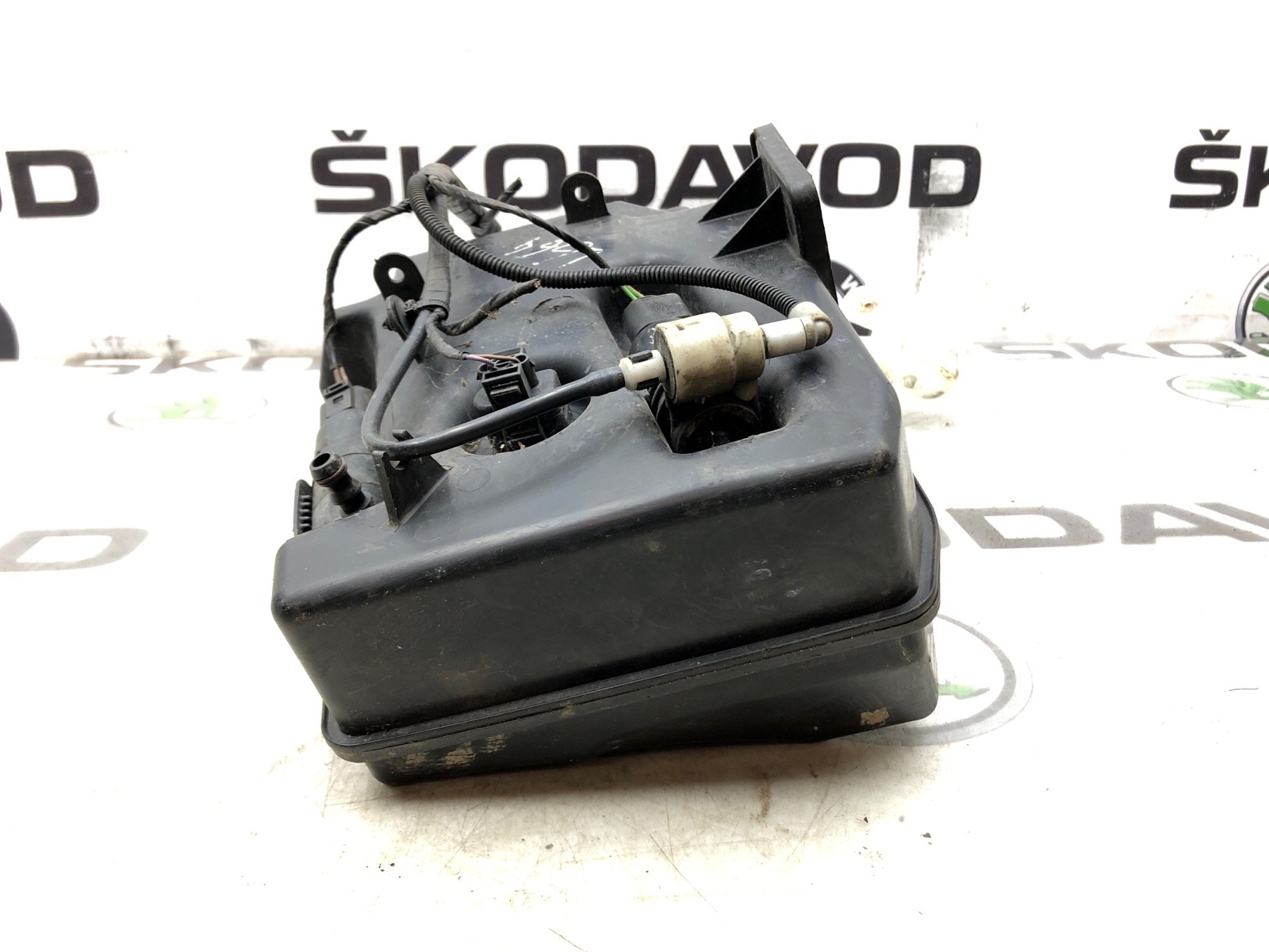 бачок омывателя, 2500 рублей, Москва