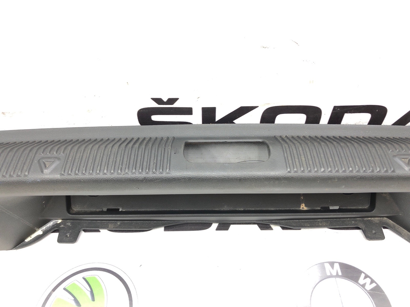 Накладка замка багажника, 1000 рублей, Москва