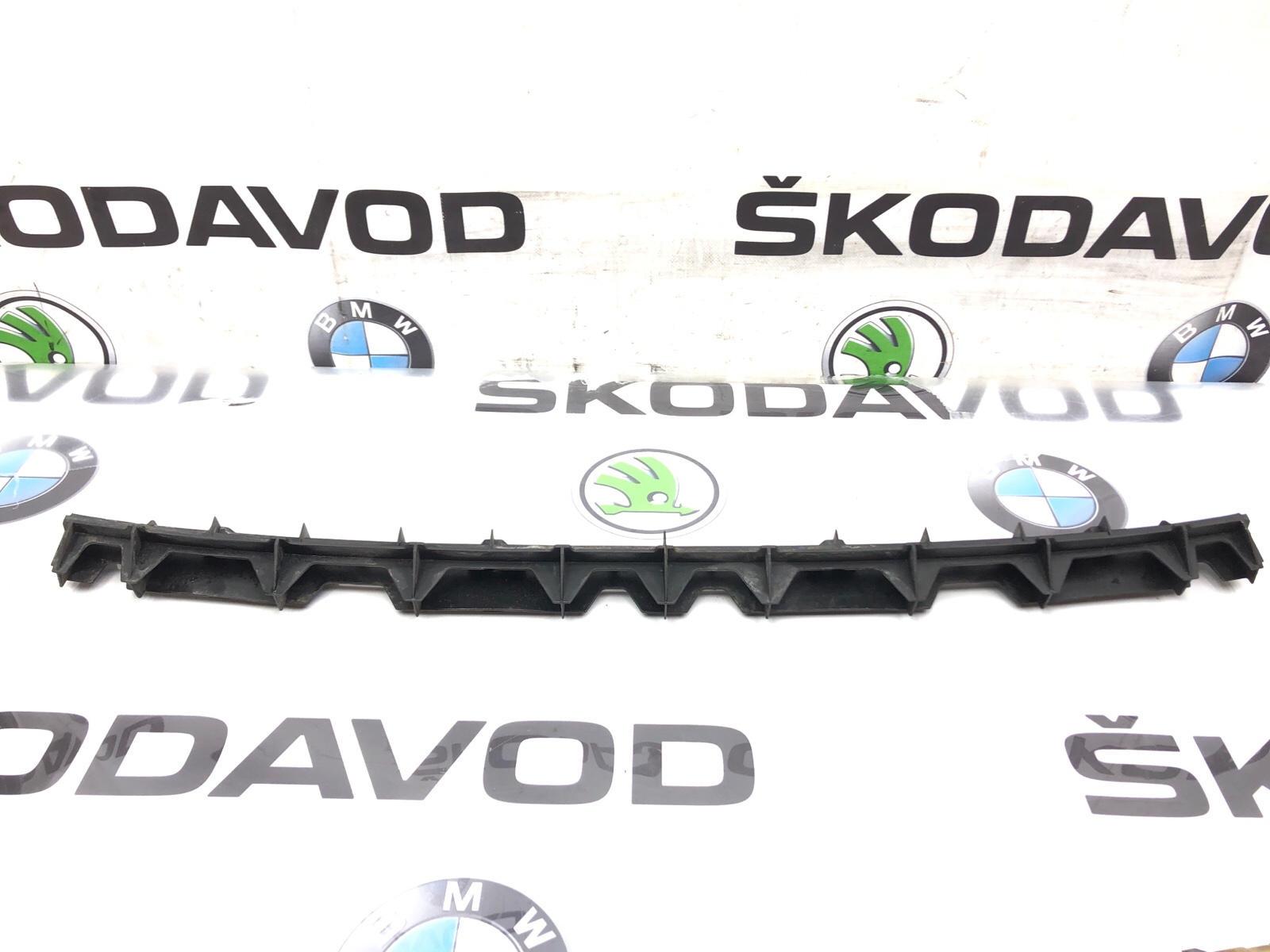 Направляющая бампера, 800 рублей, Москва