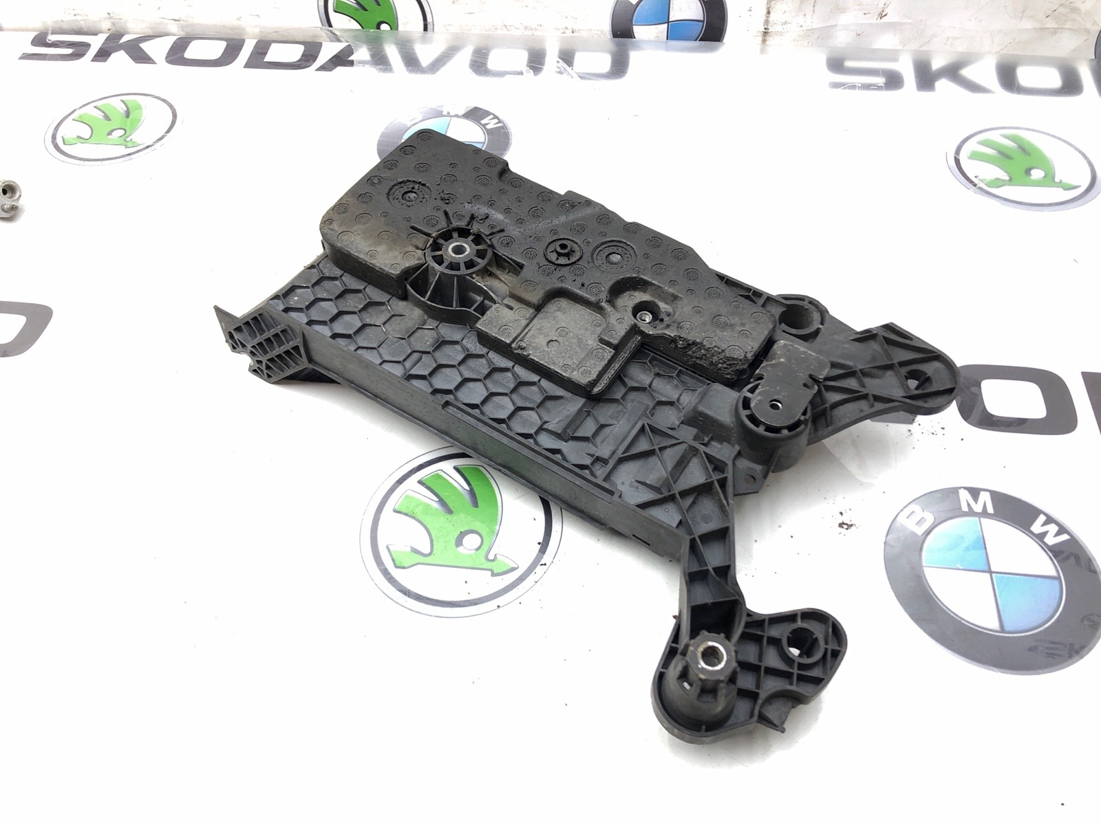 Площадка аккумулятора (АКБ), 1000 рублей, Москва