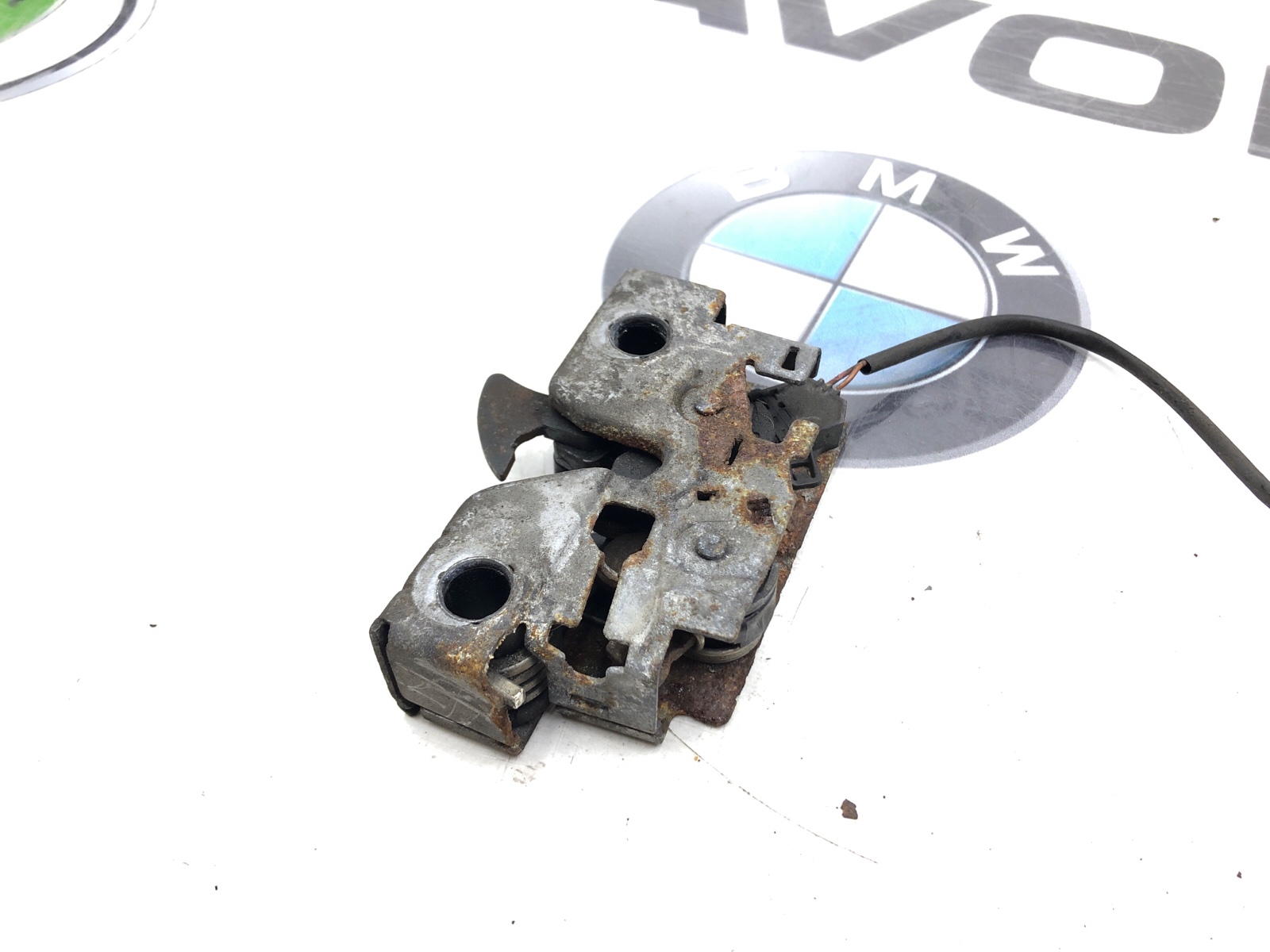 замок капота, 1000 рублей, Москва