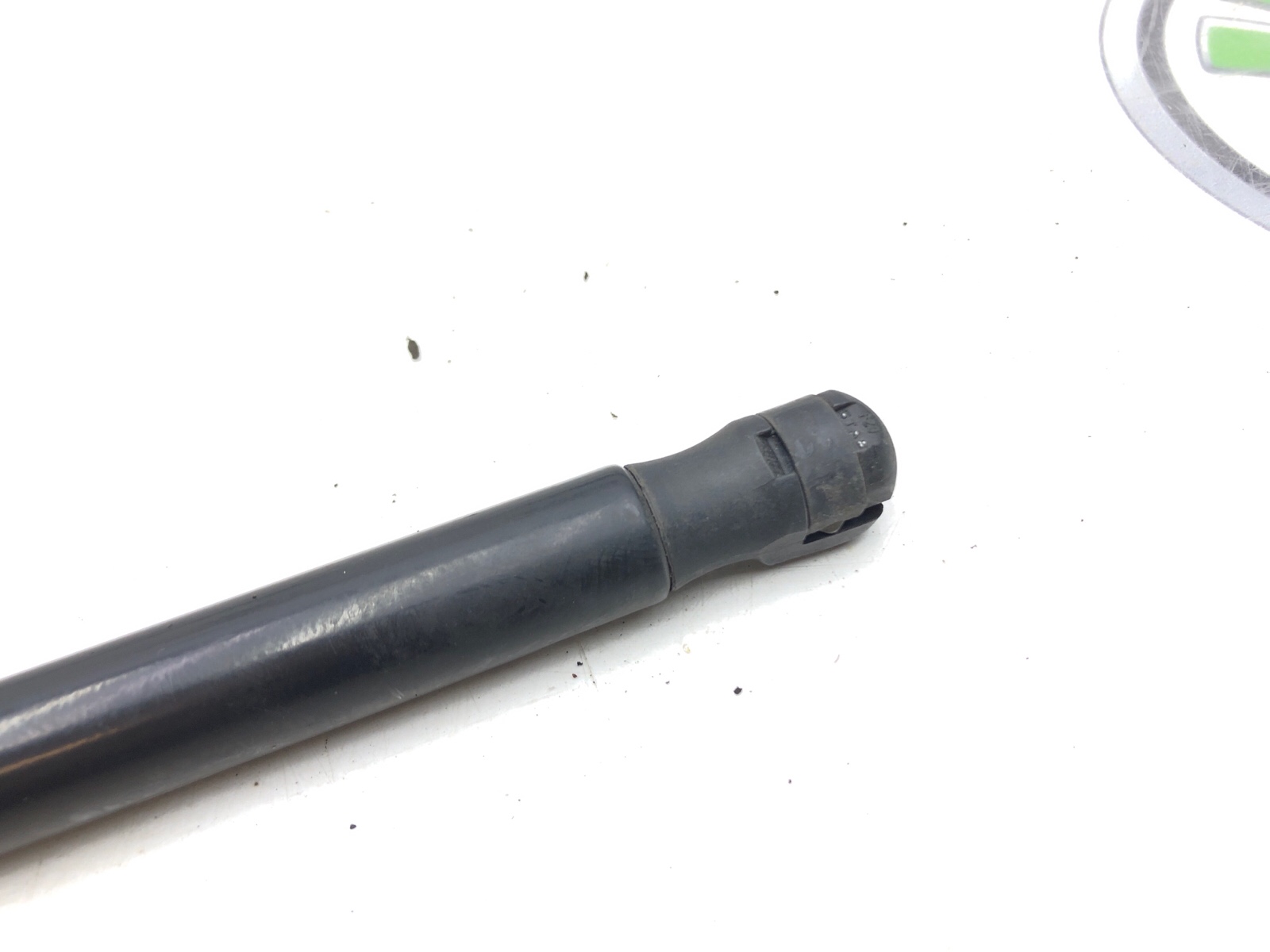 Амортизатор крышки багажника, 500 рублей, Москва