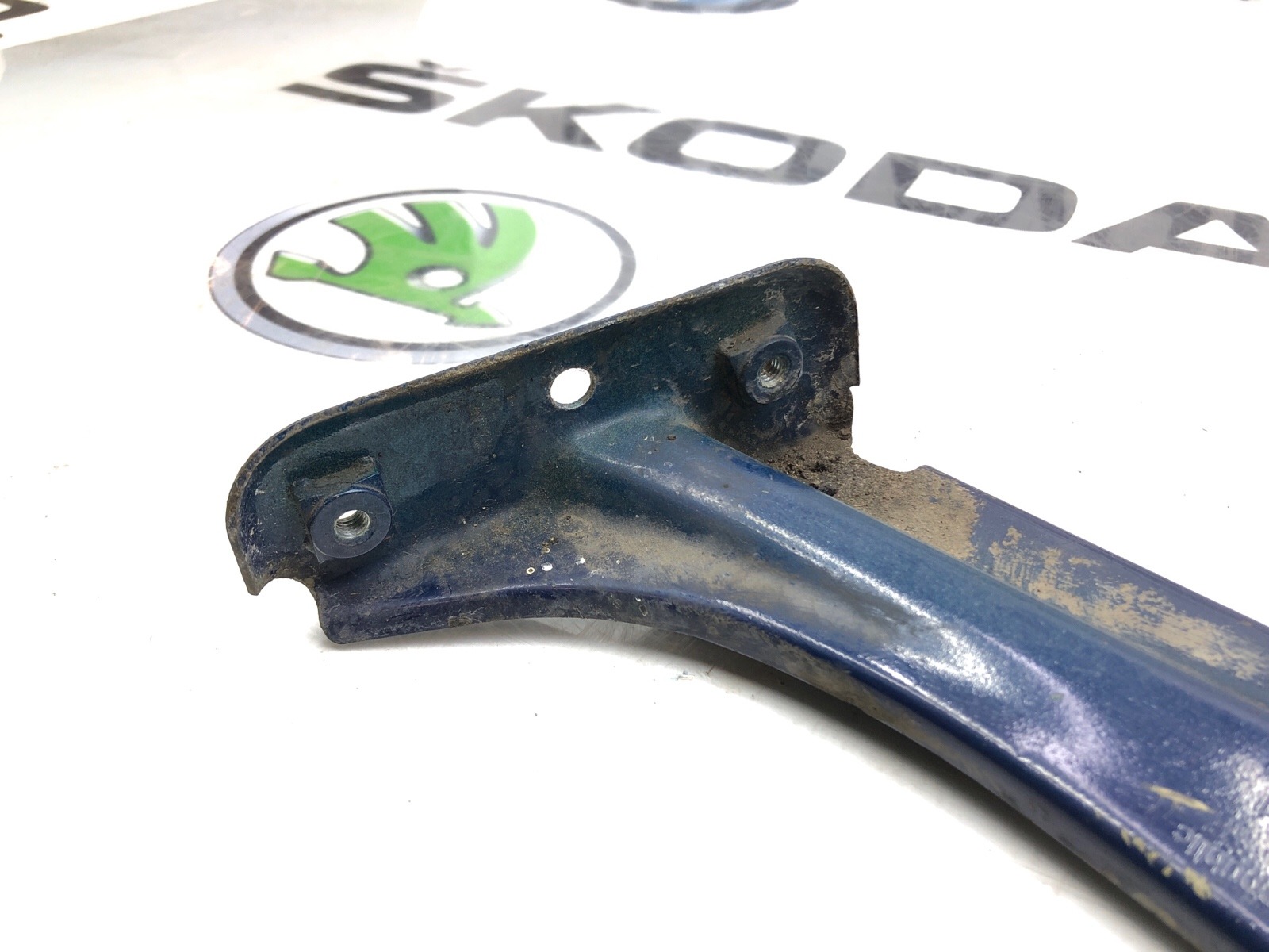 Кронштейн крыла, 500 рублей, Москва