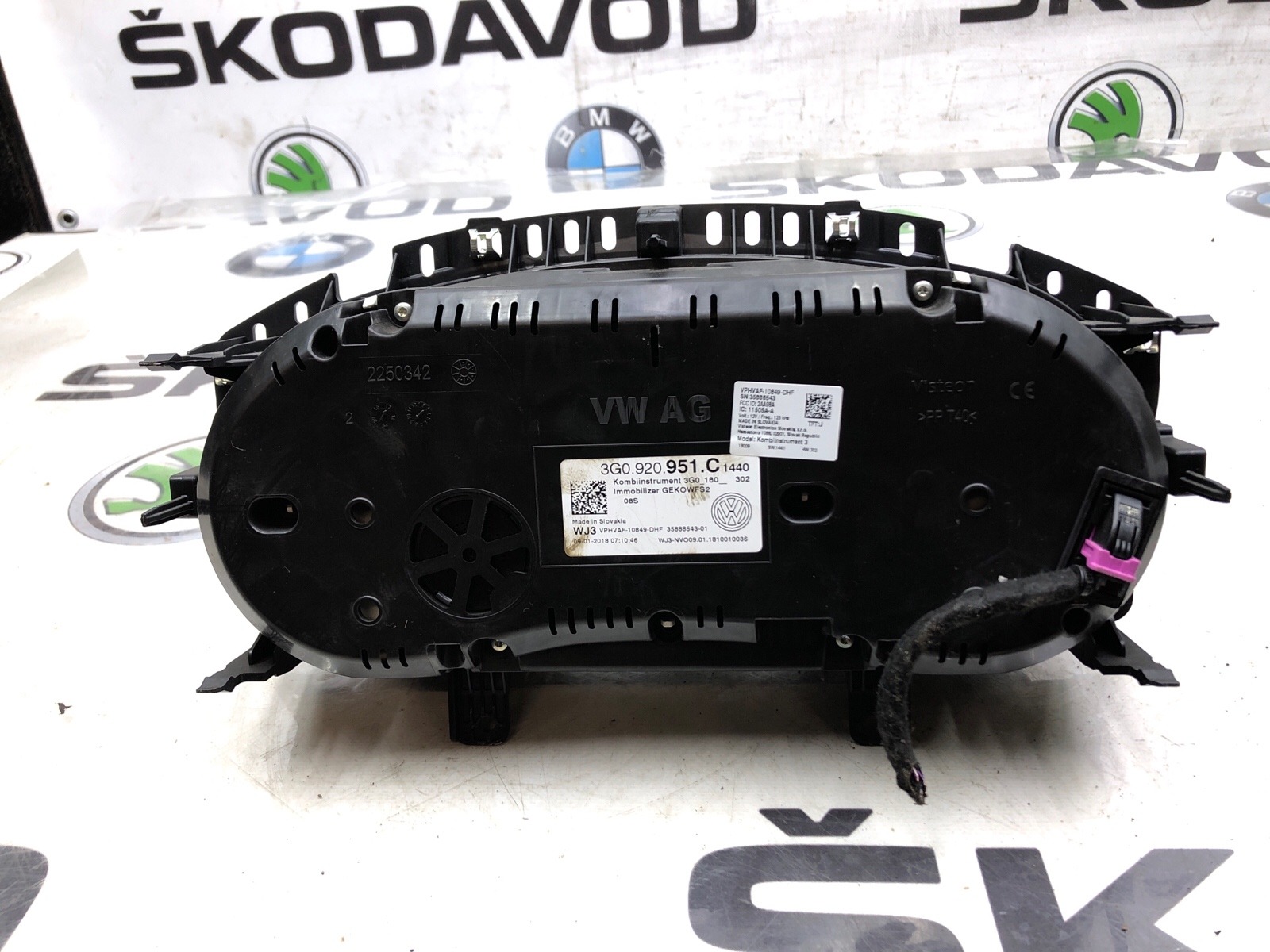 панель приборов, 10000 рублей, Москва