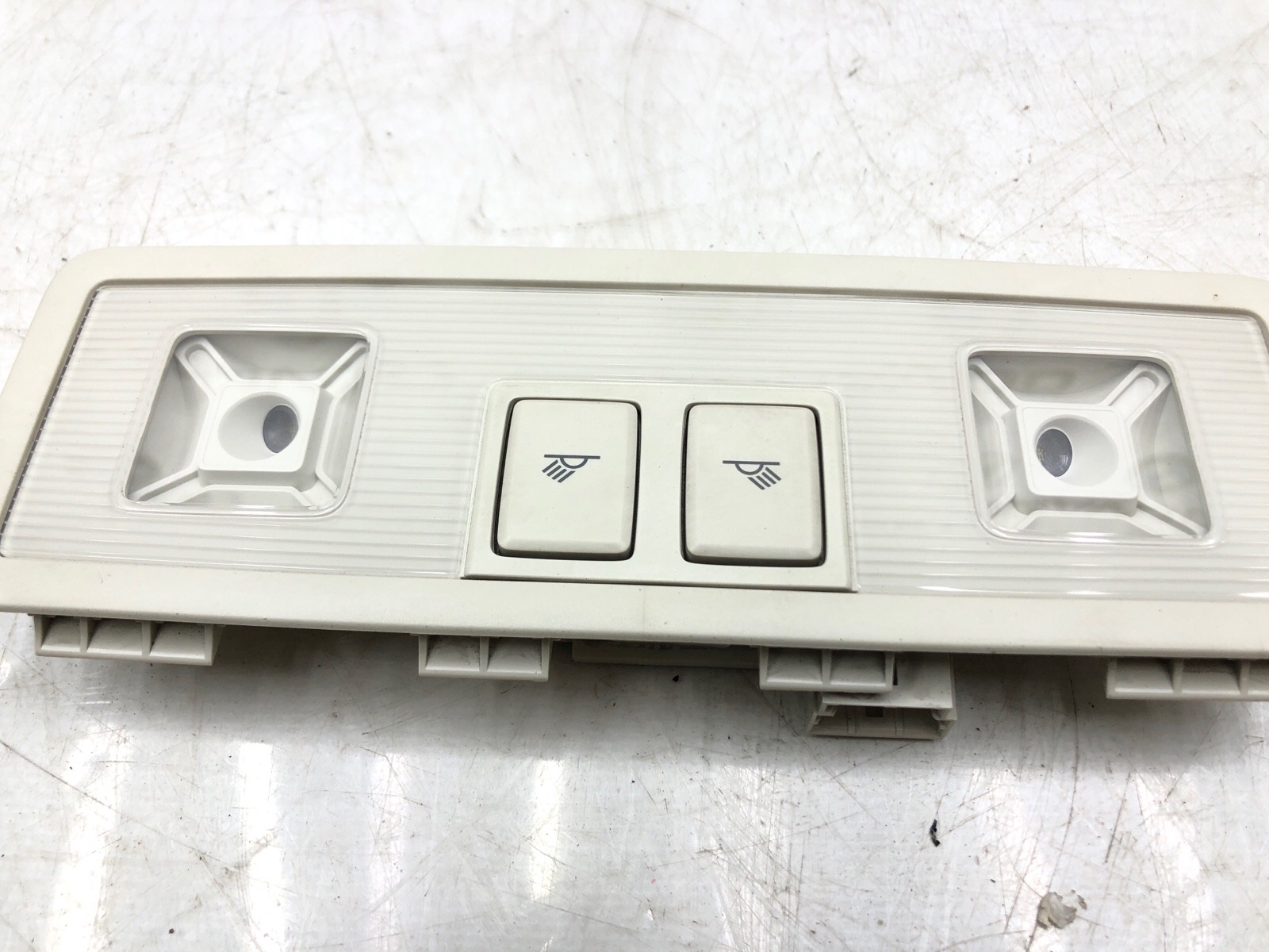 Плафон освещения салона, 2500 рублей, Москва