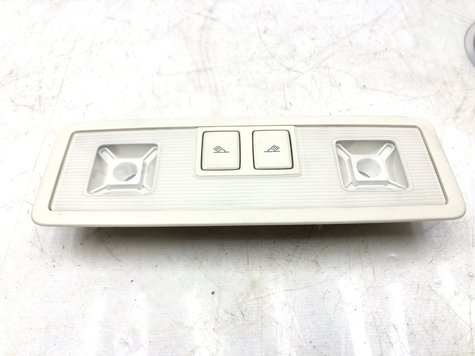 Плафон освещения салона, 2500 рублей, Москва