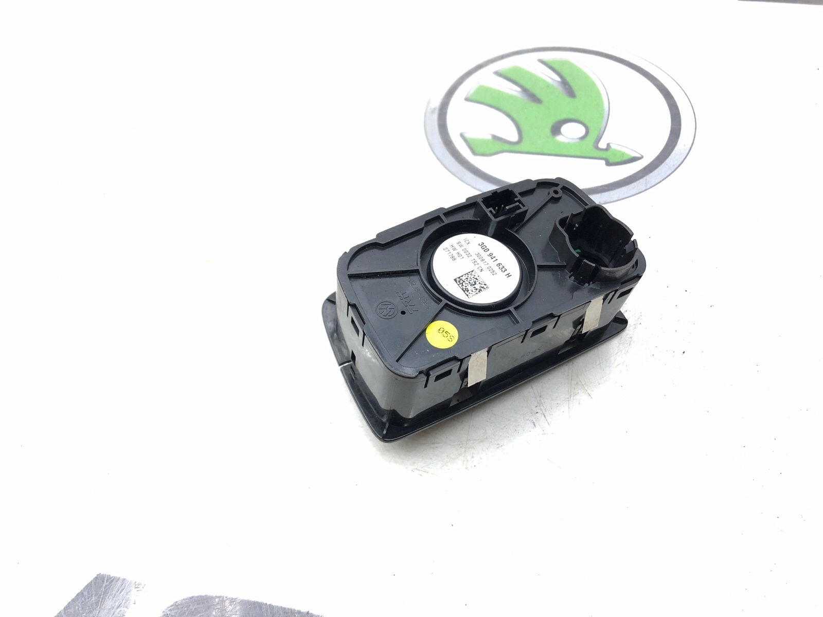 Переключатель света фар, 2000 рублей, Москва