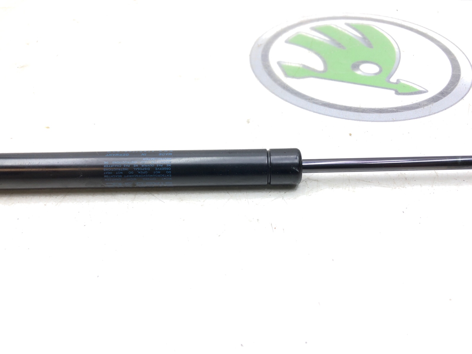 Амортизатор крышки багажника, 2500 рублей, Москва