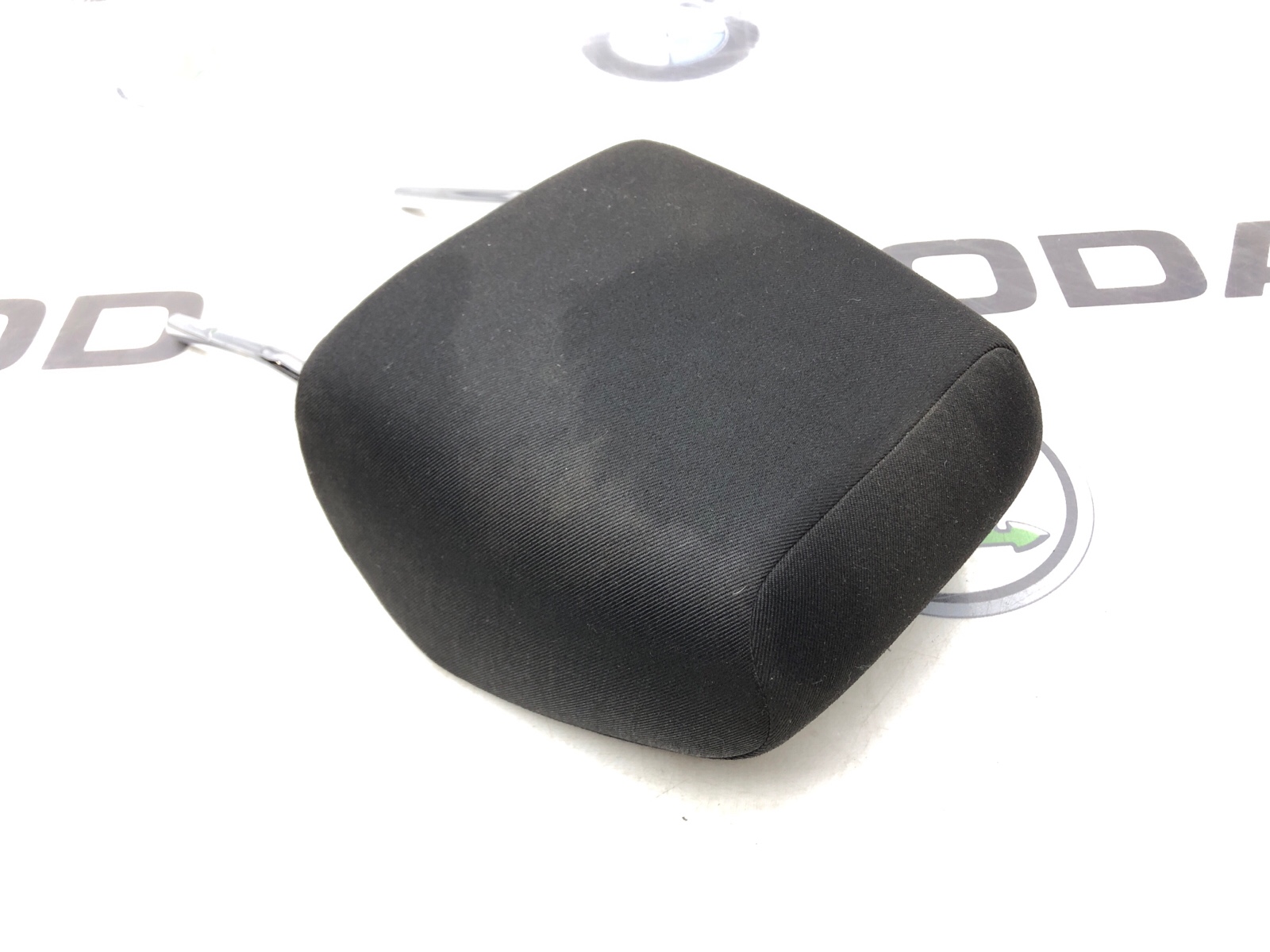 Подголовник, 1000 рублей, Москва