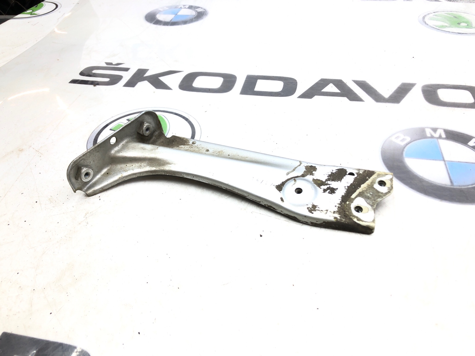 Кронштейн крыла, 3000 рублей, Москва