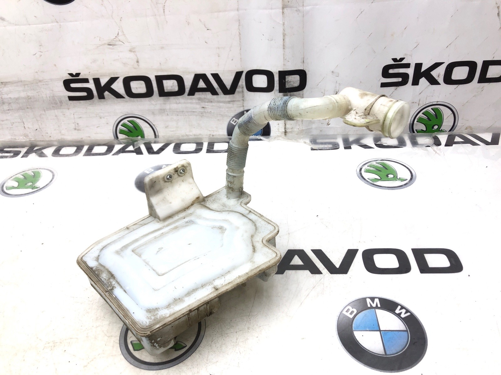 бачок омывателя, 2000 рублей, Москва