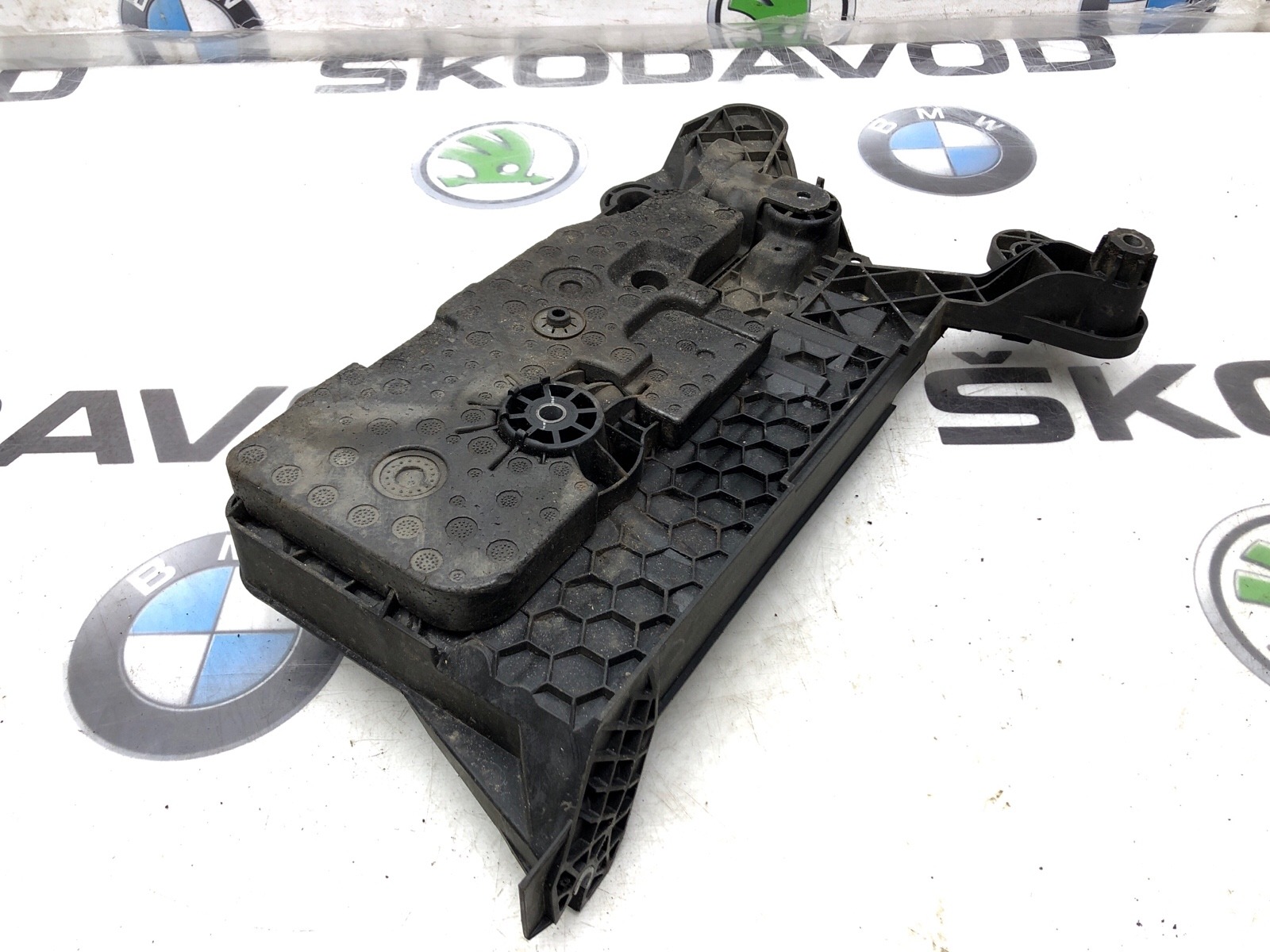 Площадка аккумулятора (АКБ), 1000 рублей, Москва