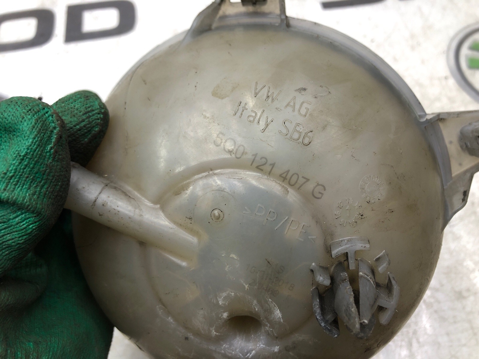 Расширительный бачок, 1000 рублей, Москва