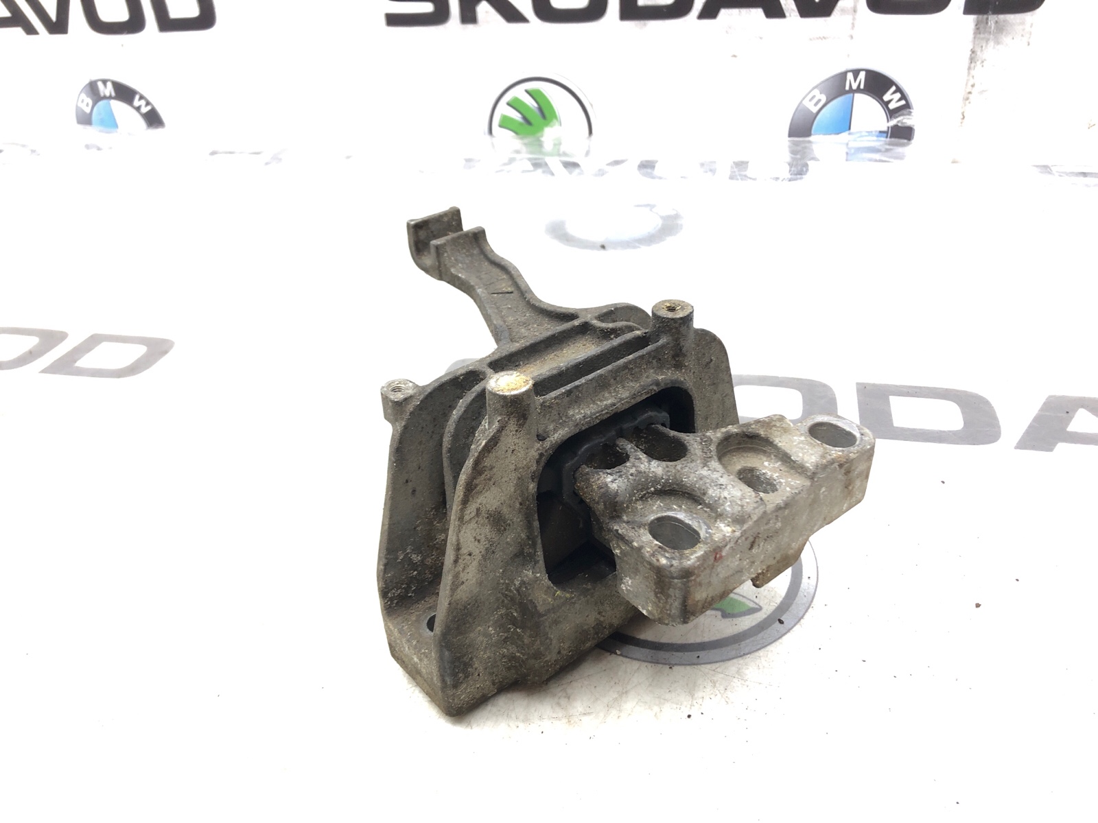 Опора двигателя, 1500 рублей, Москва