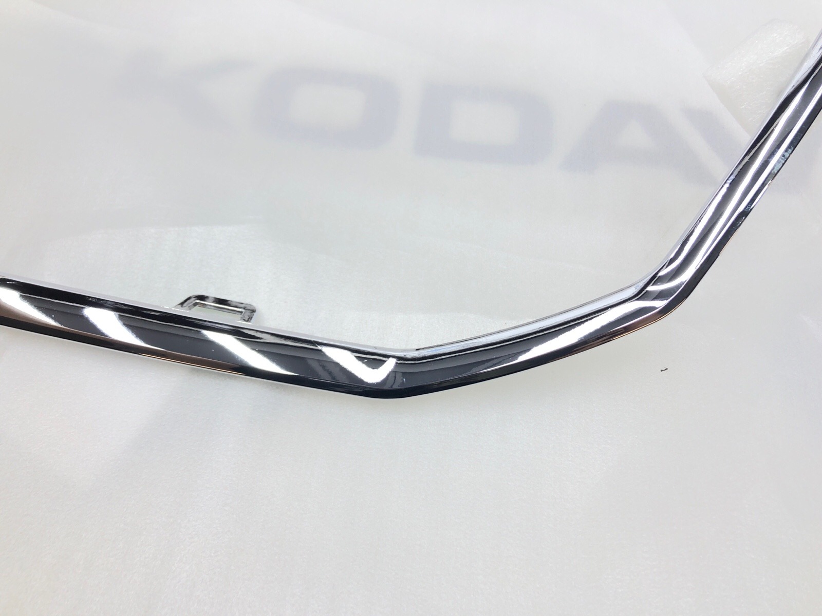 Молдинг решетки радиатора, 2200 рублей, Москва