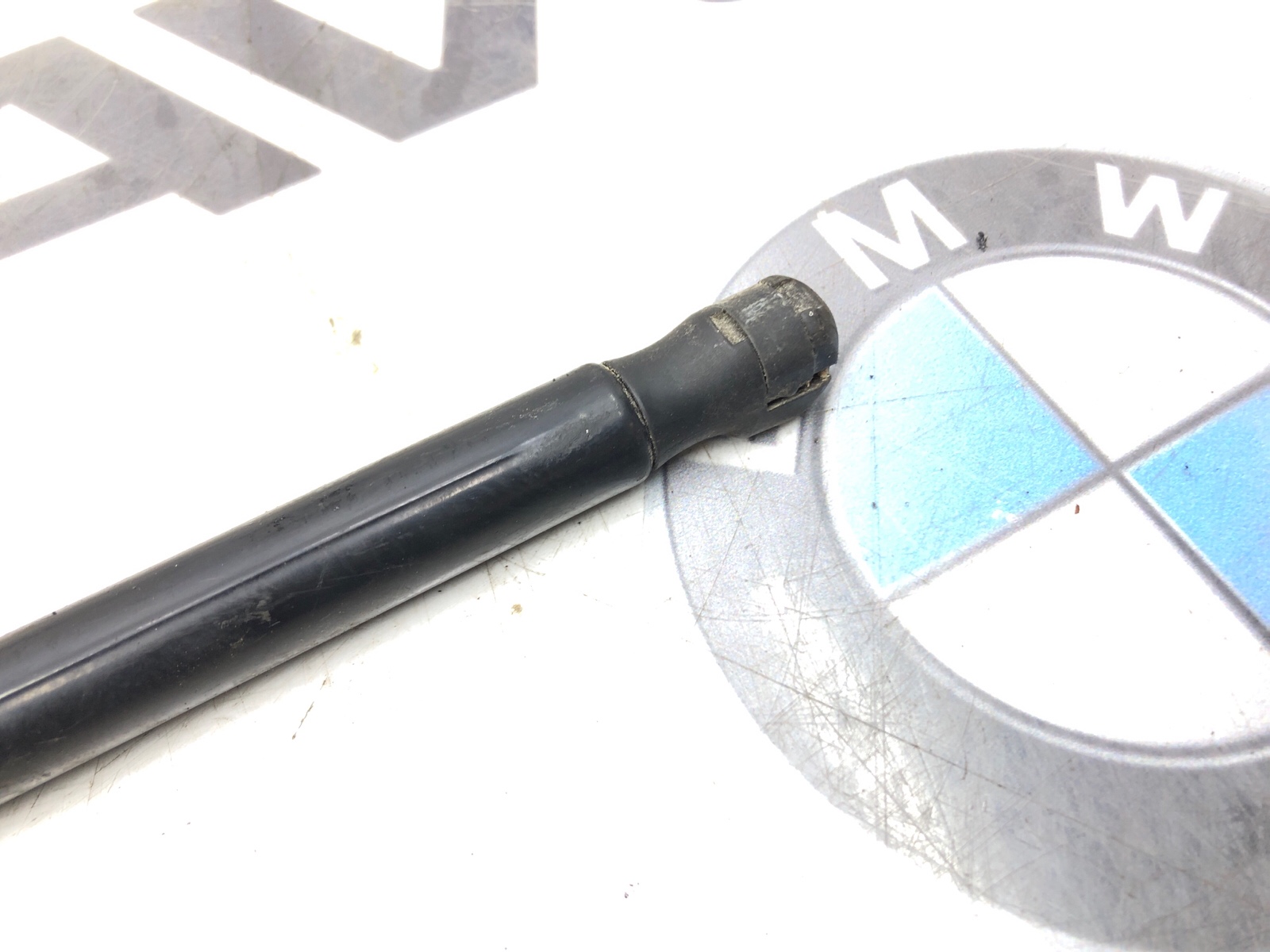 амортизатор капота, 2000 рублей, Москва