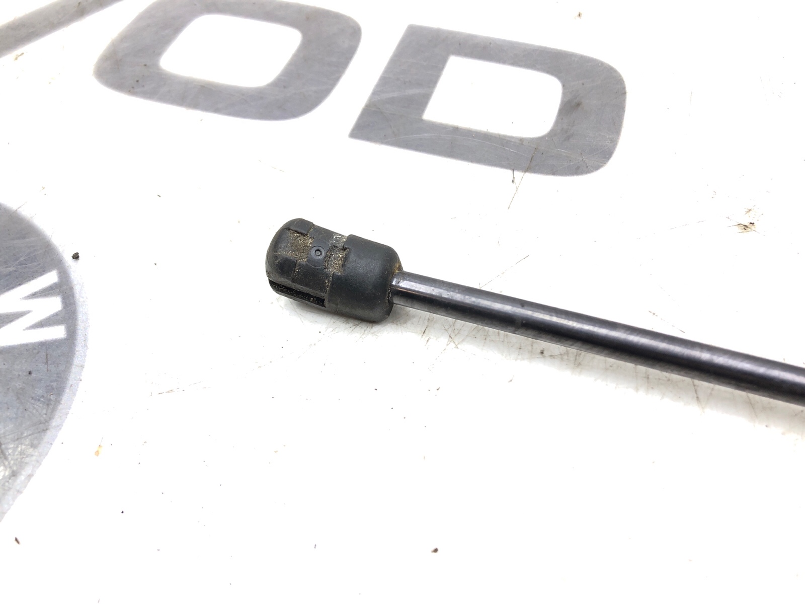 амортизатор капота, 2000 рублей, Москва