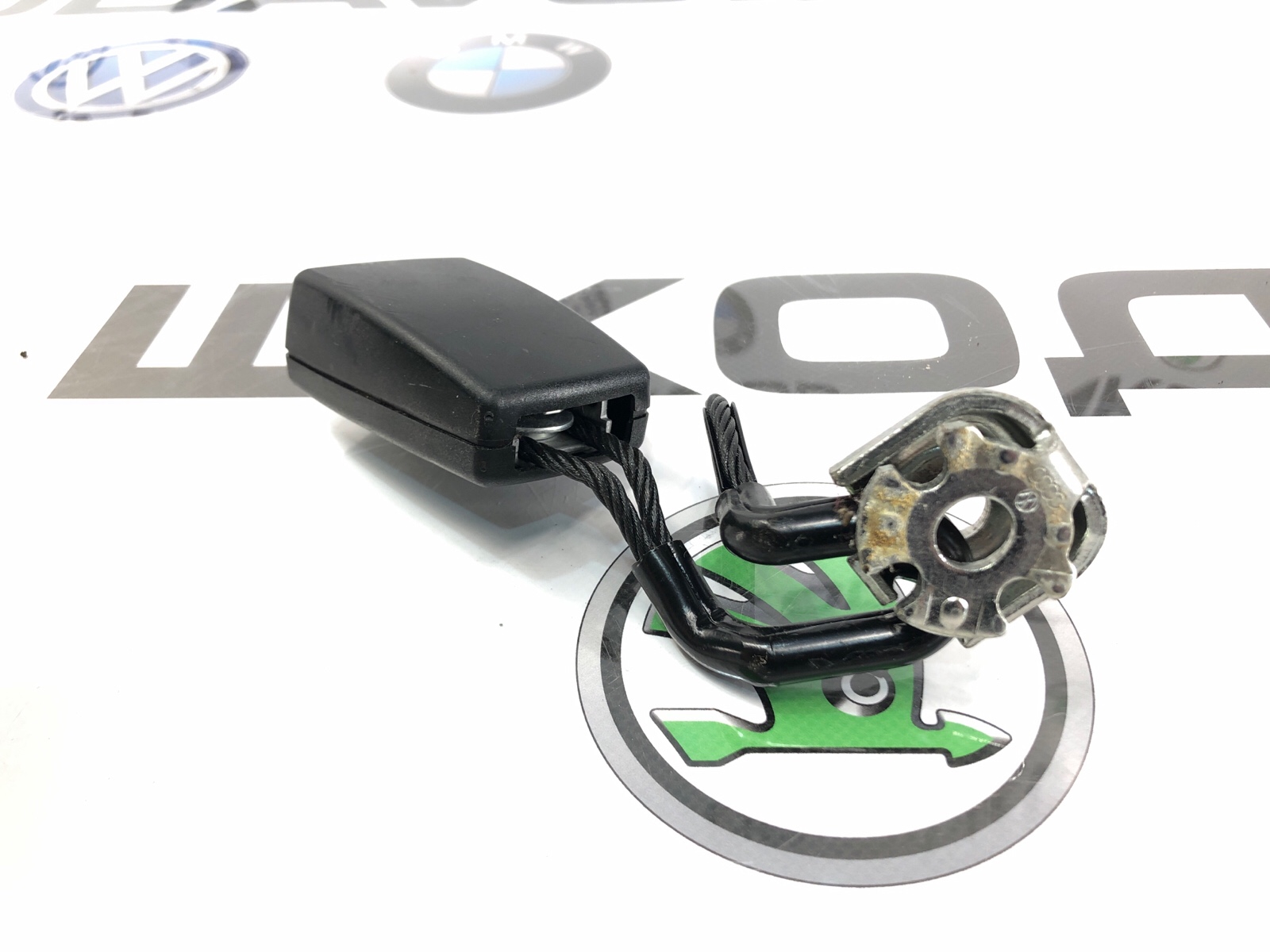 Замок ремня безопасности, 500 рублей, Москва