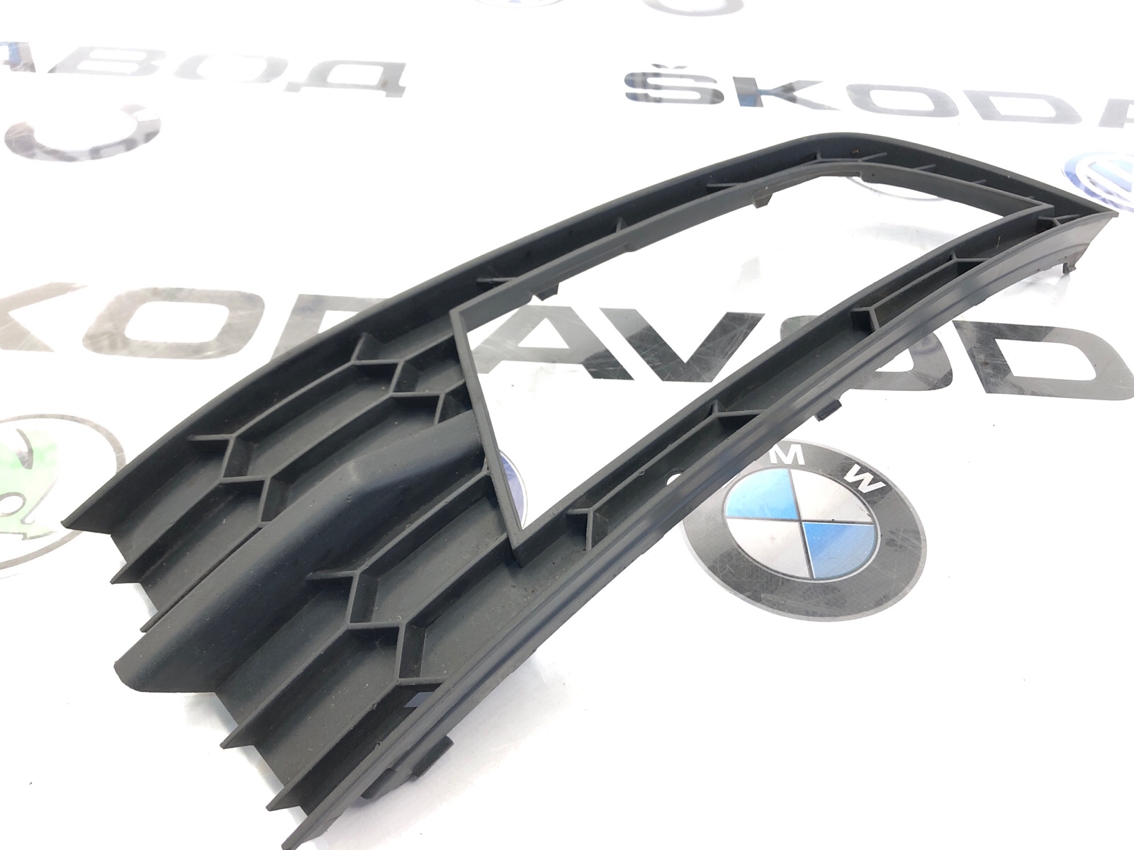 Накладка противотуманной фары ПТФ, 1000 рублей, Москва