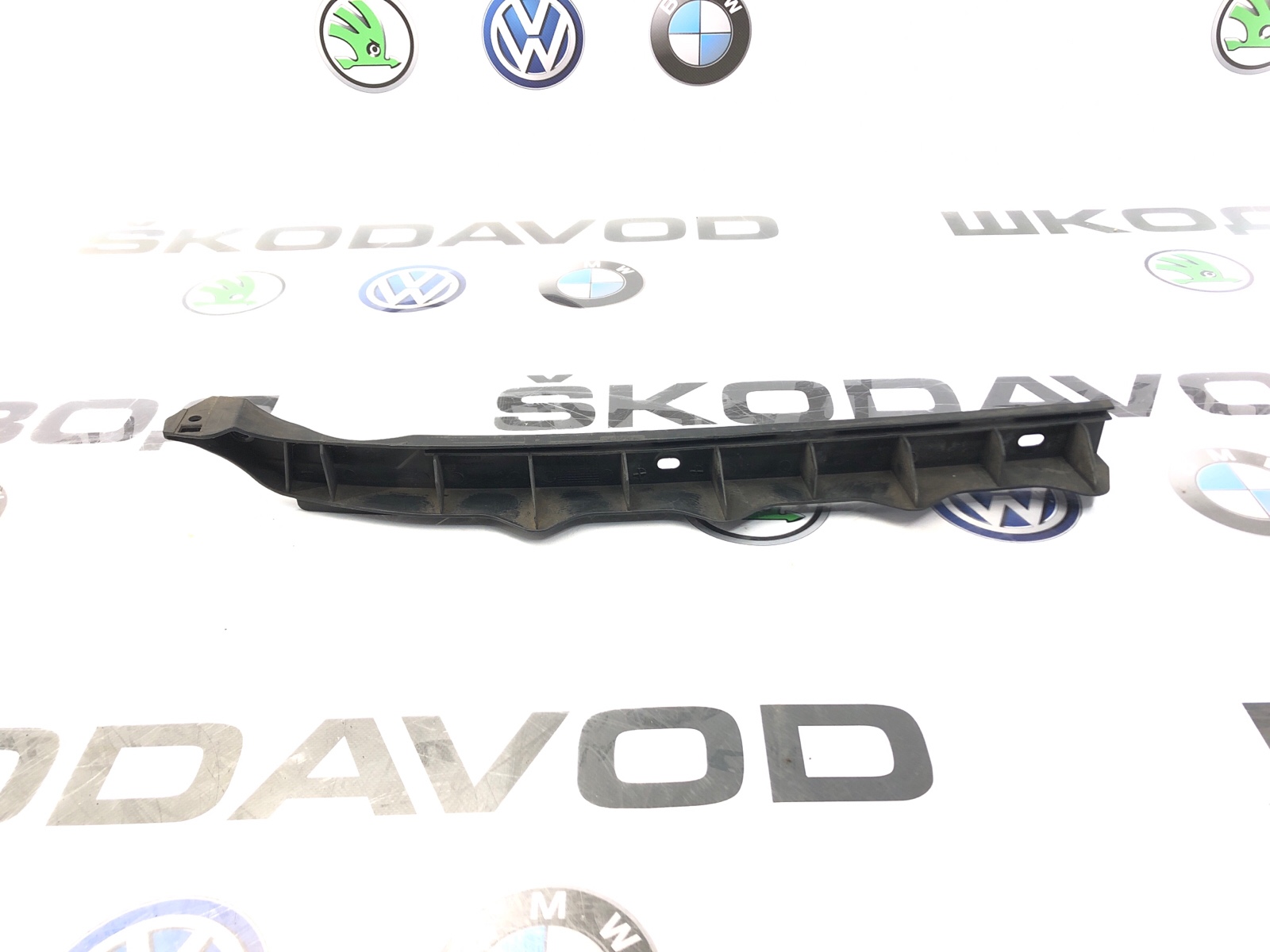 Направляющая бампера, 300 рублей, Москва