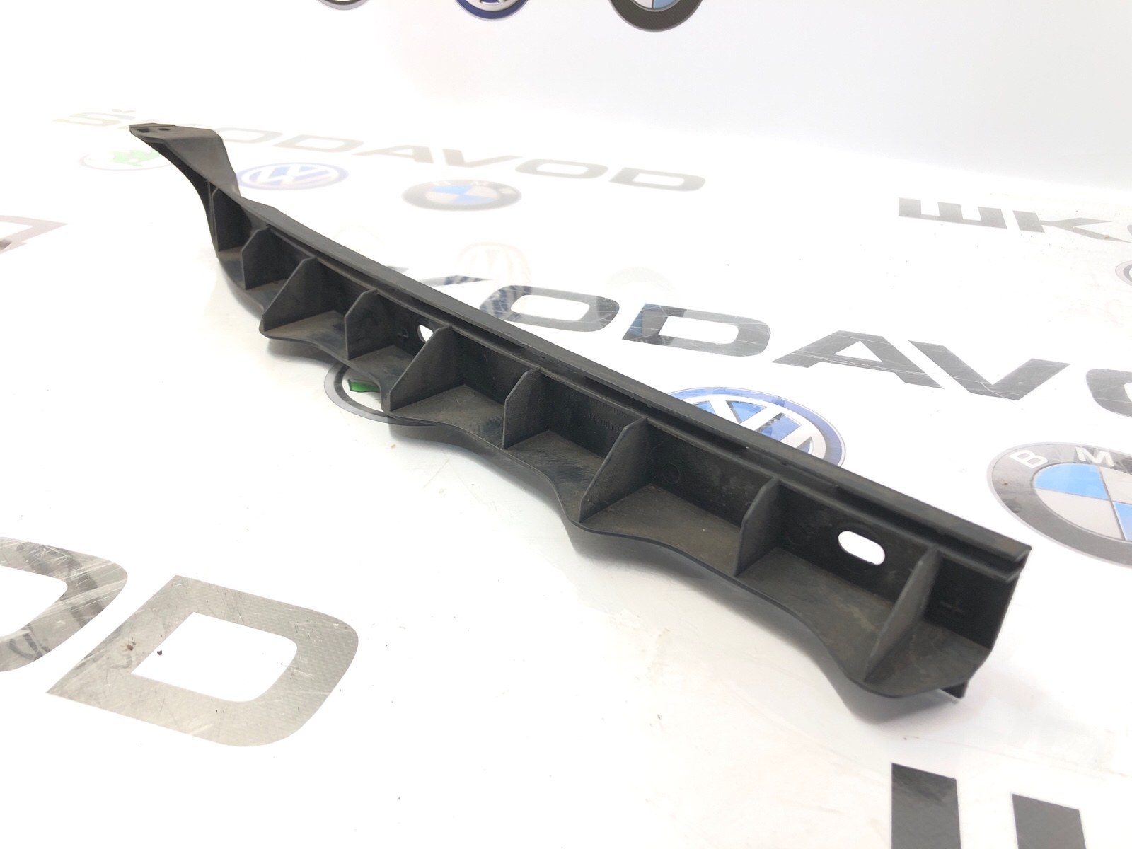 Направляющая бампера, 300 рублей, Москва