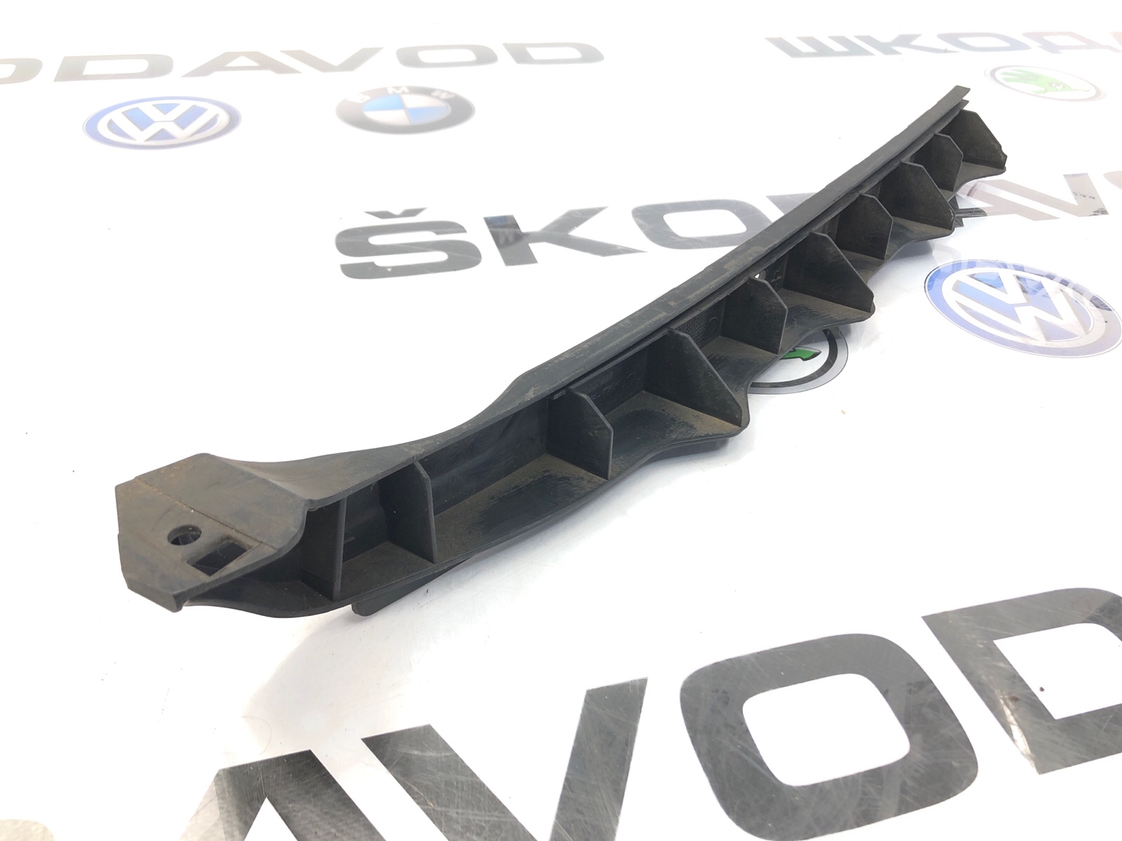 Направляющая бампера, 300 рублей, Москва