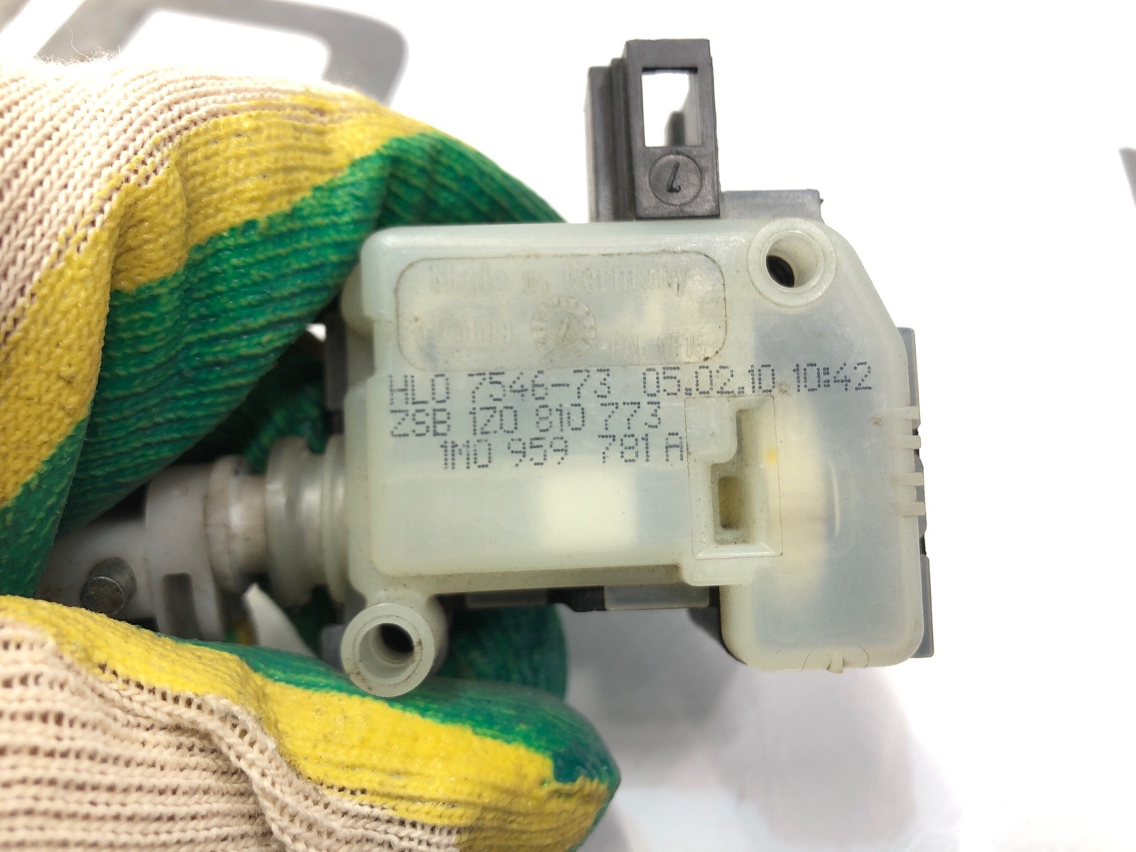 Активатор лючка бензобака, 500 рублей, Москва