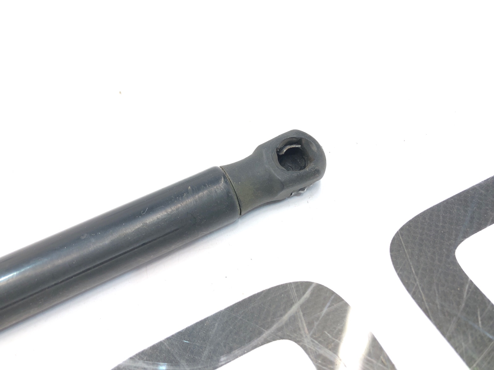 Амортизатор крышки багажника, 500 рублей, Москва