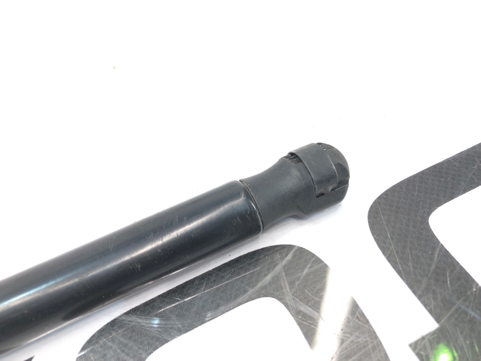 Амортизатор крышки багажника, 500 рублей, Москва