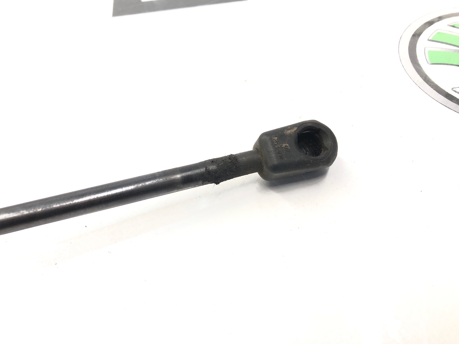 Амортизатор крышки багажника, 500 рублей, Москва