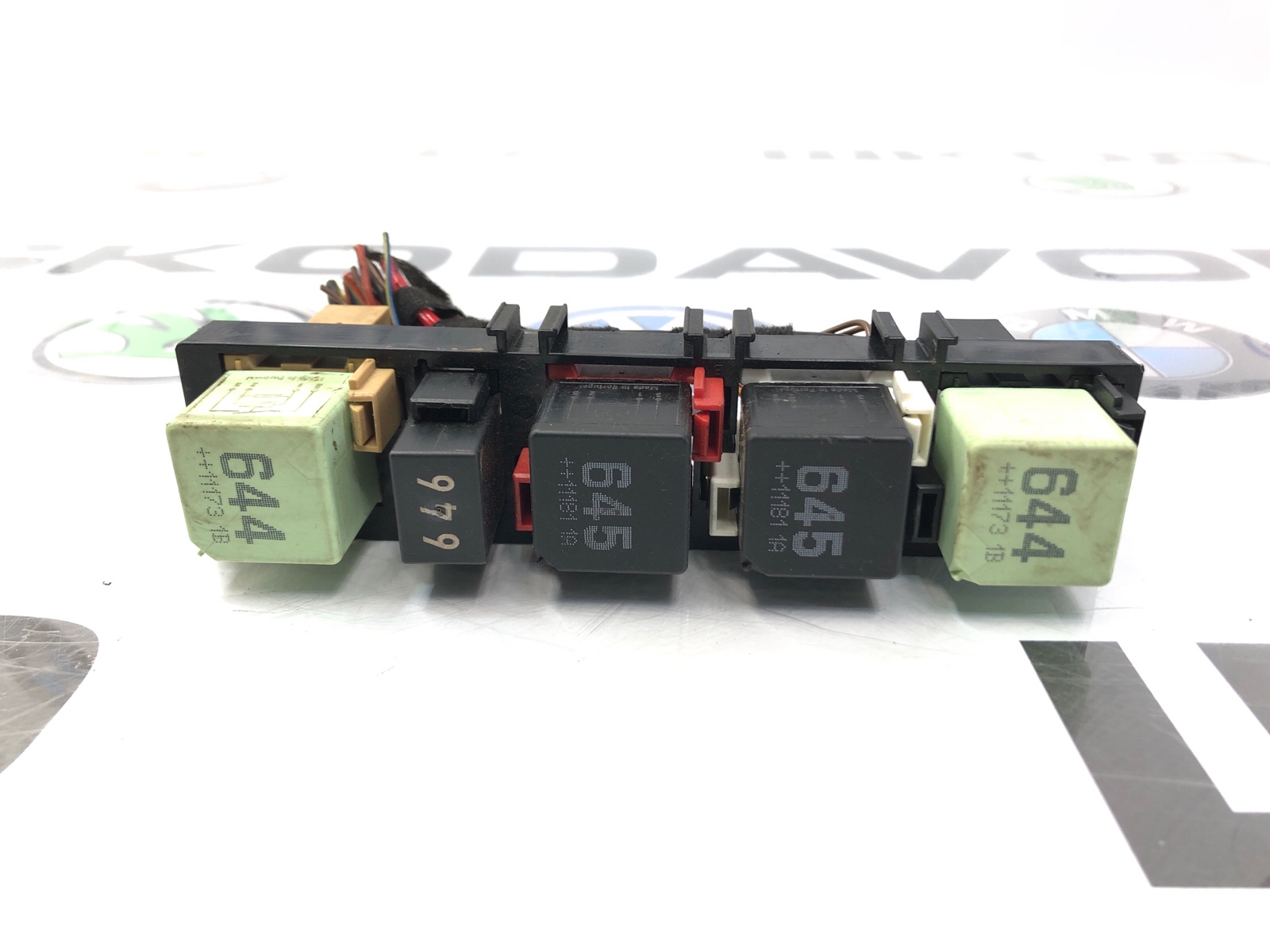 Блок реле, 1000 рублей, Москва