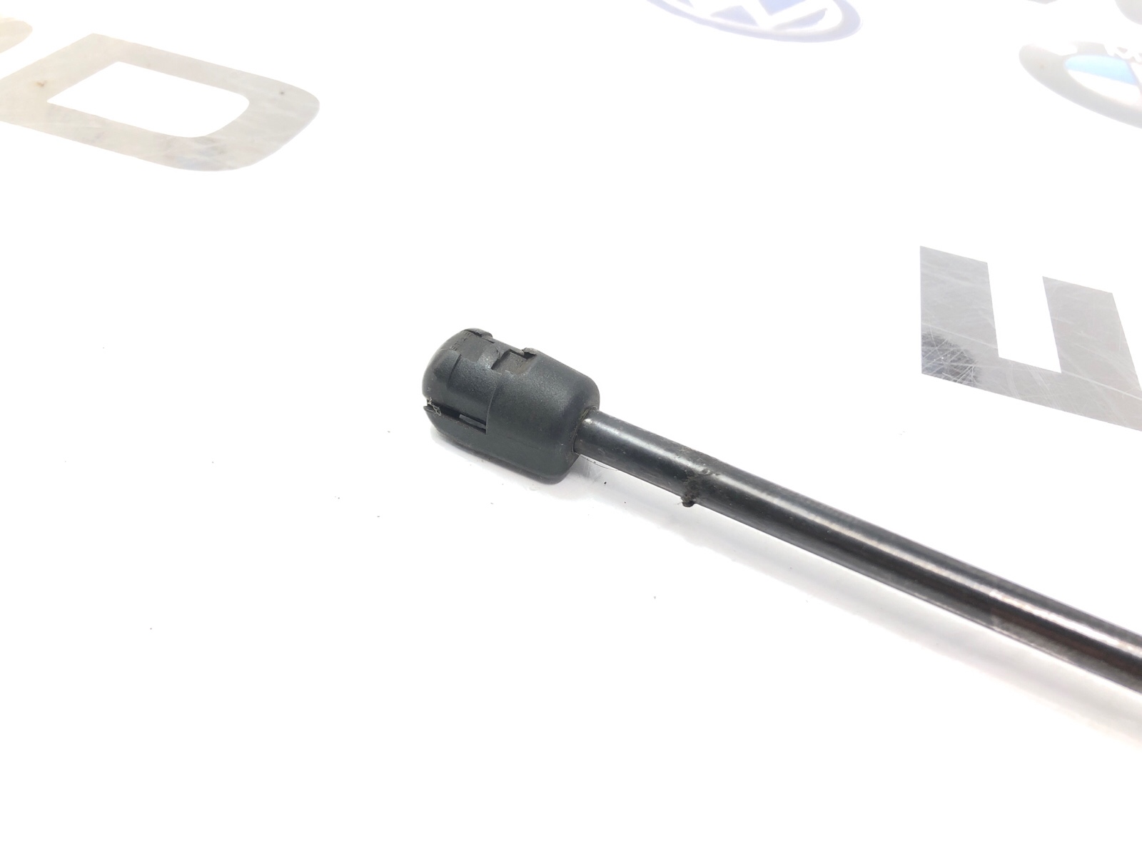 Амортизатор крышки багажника, 500 рублей, Москва