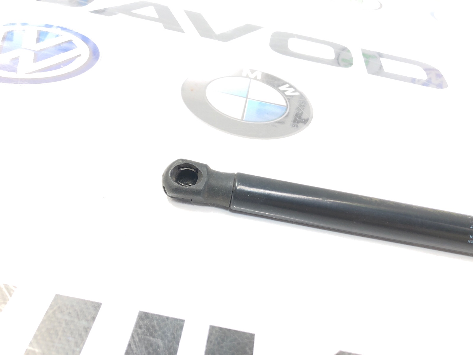 Амортизатор крышки багажника, 500 рублей, Москва