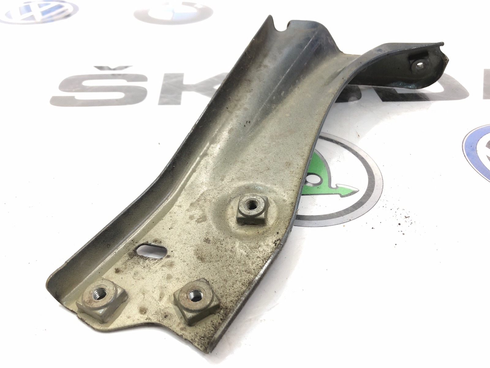 Кронштейн крыла, 500 рублей, Москва