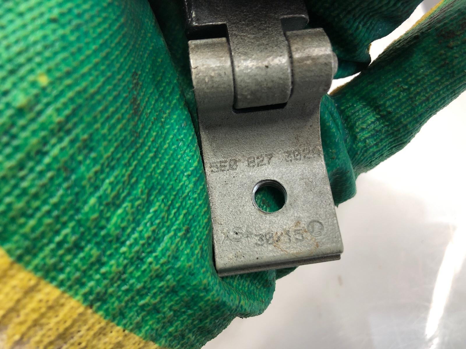 Петля крышки багажника, 1500 рублей, Москва