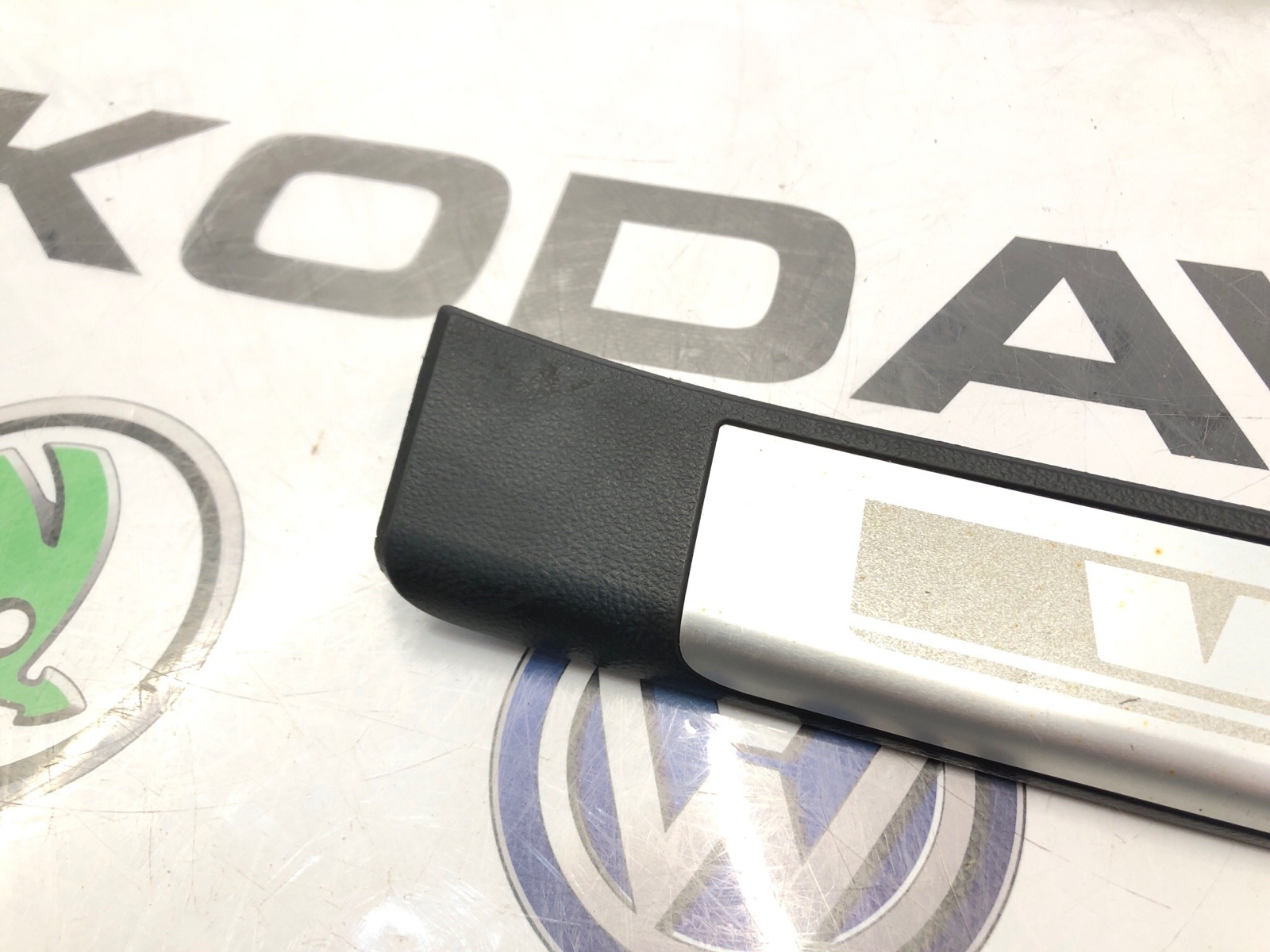 Накладка порога (внутренняя), 6000 рублей, Москва