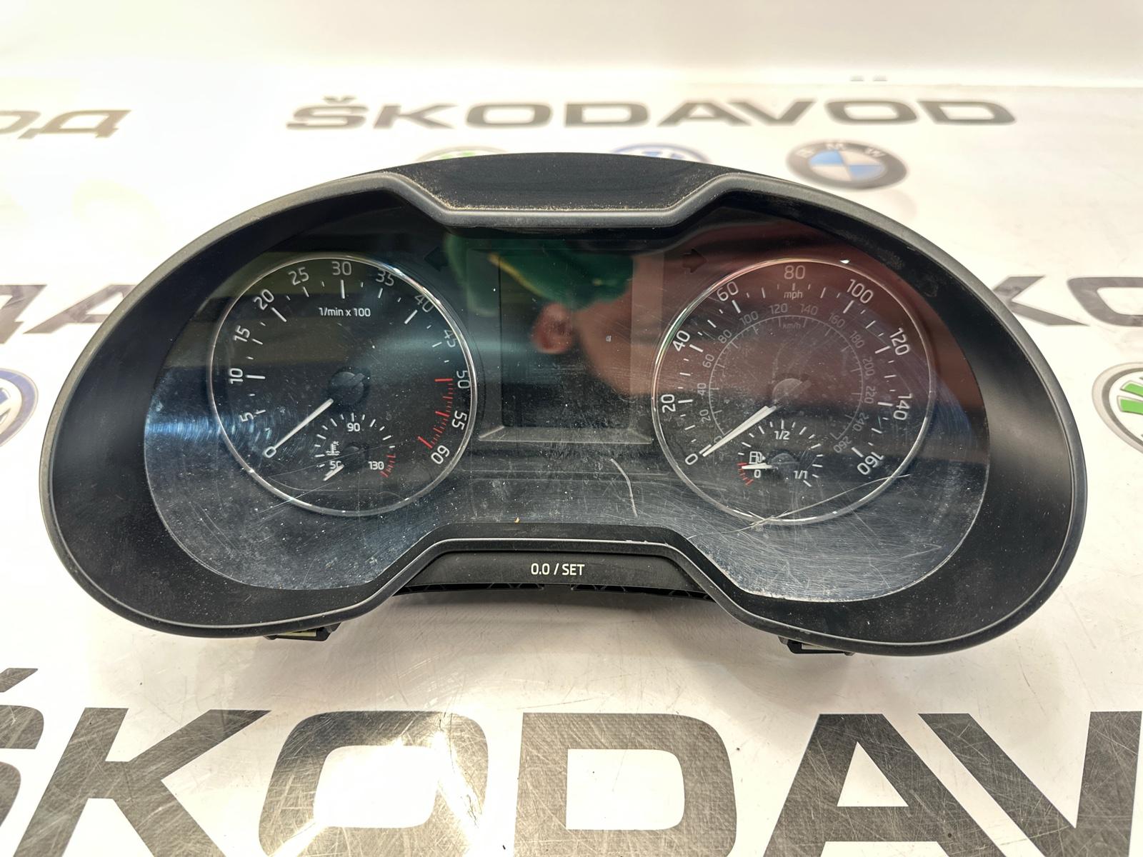 панель приборов, 2000 рублей, Москва