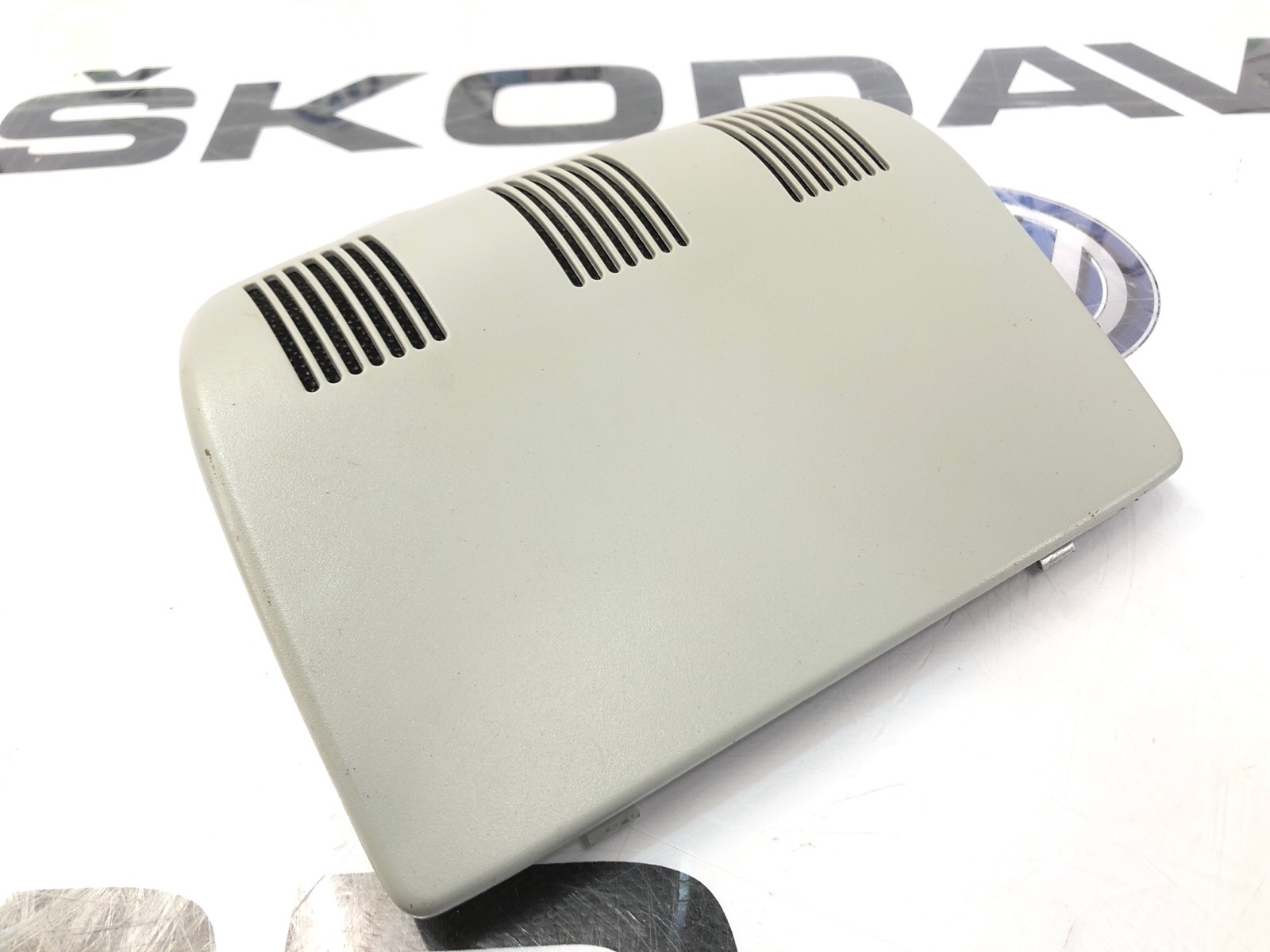 Накладка потолка, 500 рублей, Москва