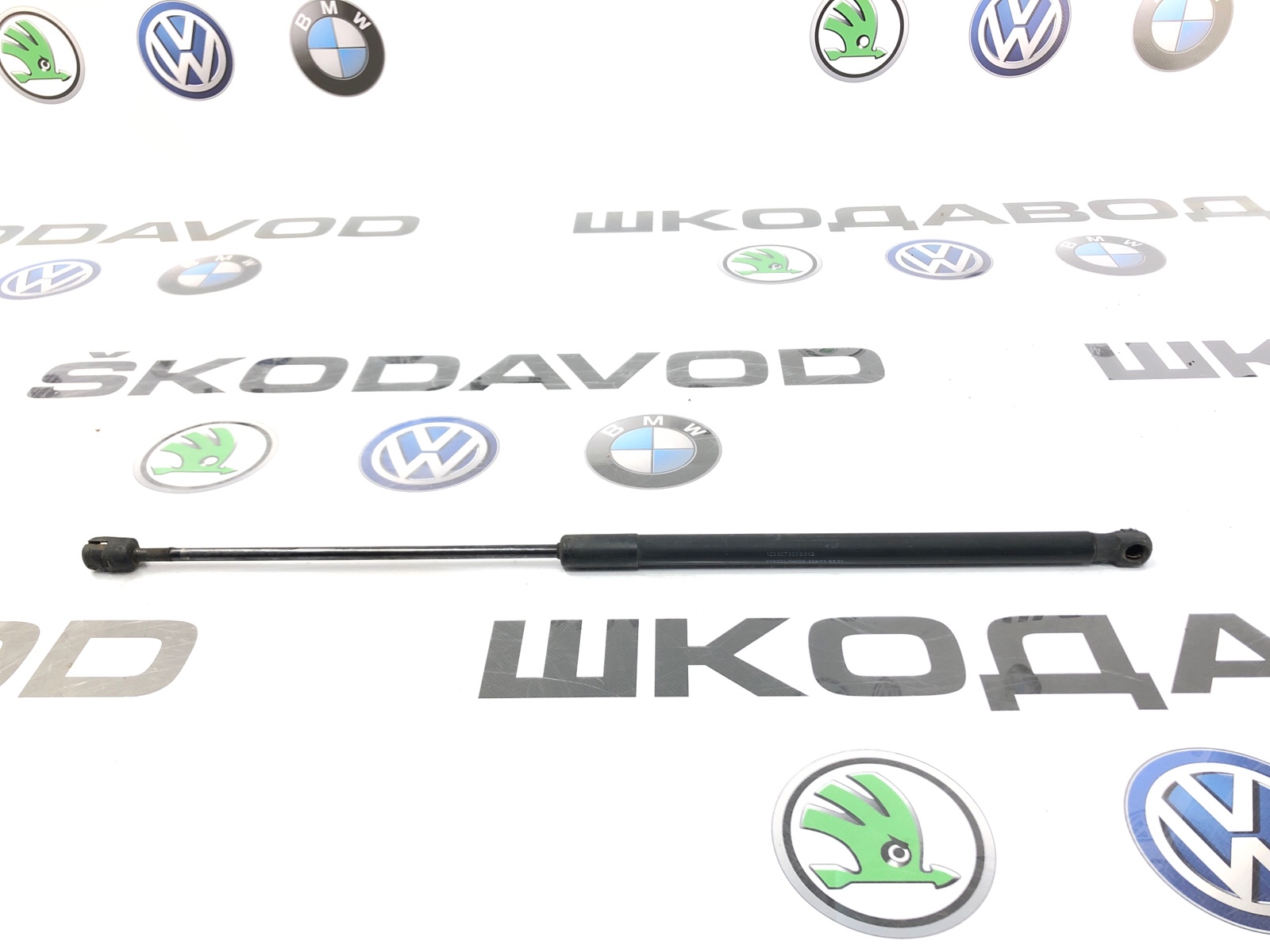 Амортизатор крышки багажника, 500 рублей, Москва