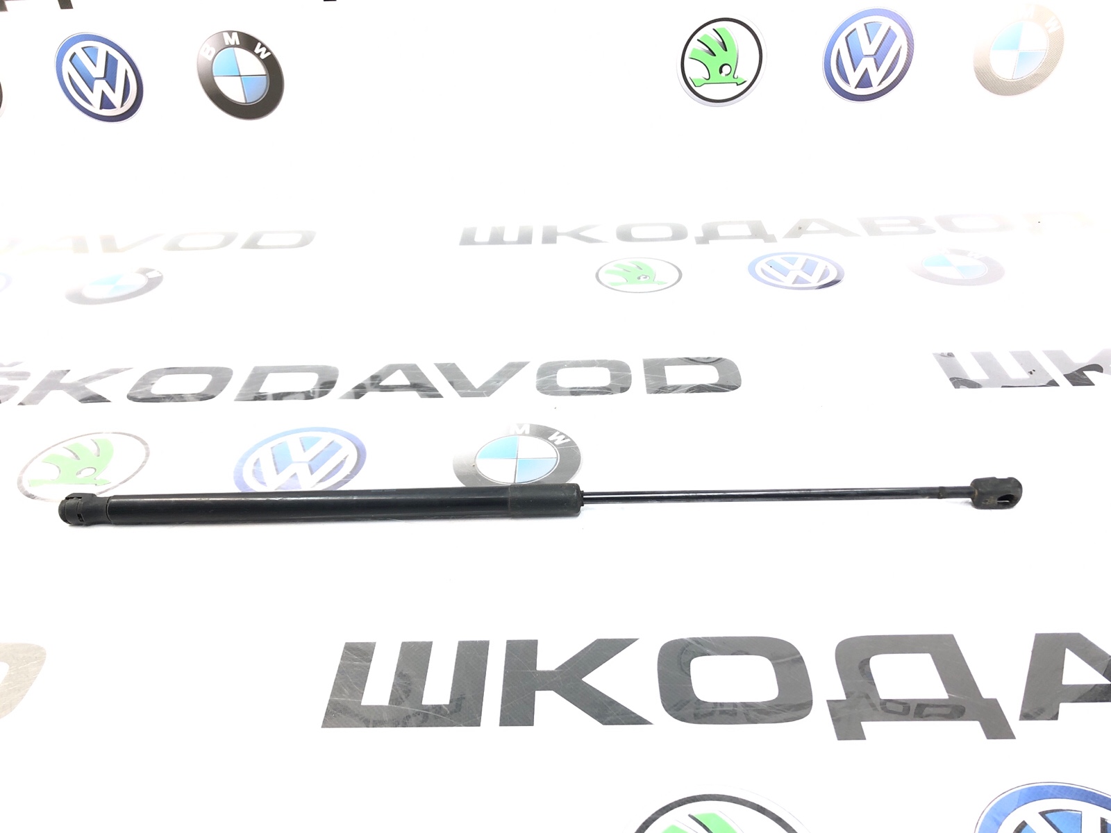 Амортизатор крышки багажника, 500 рублей, Москва