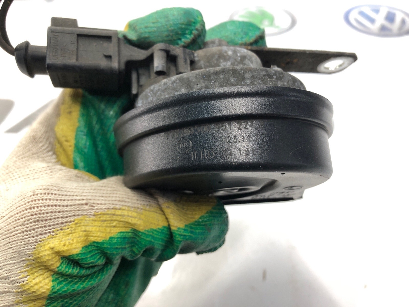 Звуковой сигнал, 1500 рублей, Москва