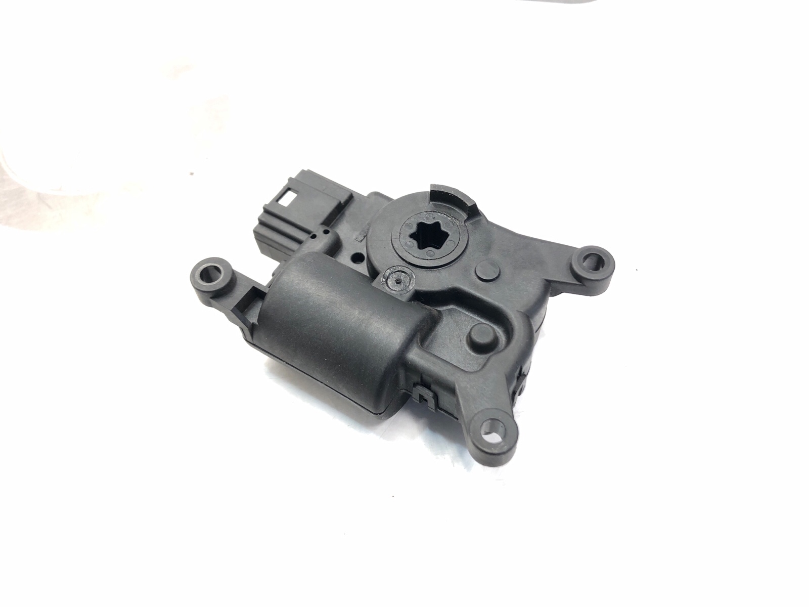 Сервопривод заслонки печки, 2000 рублей, Москва