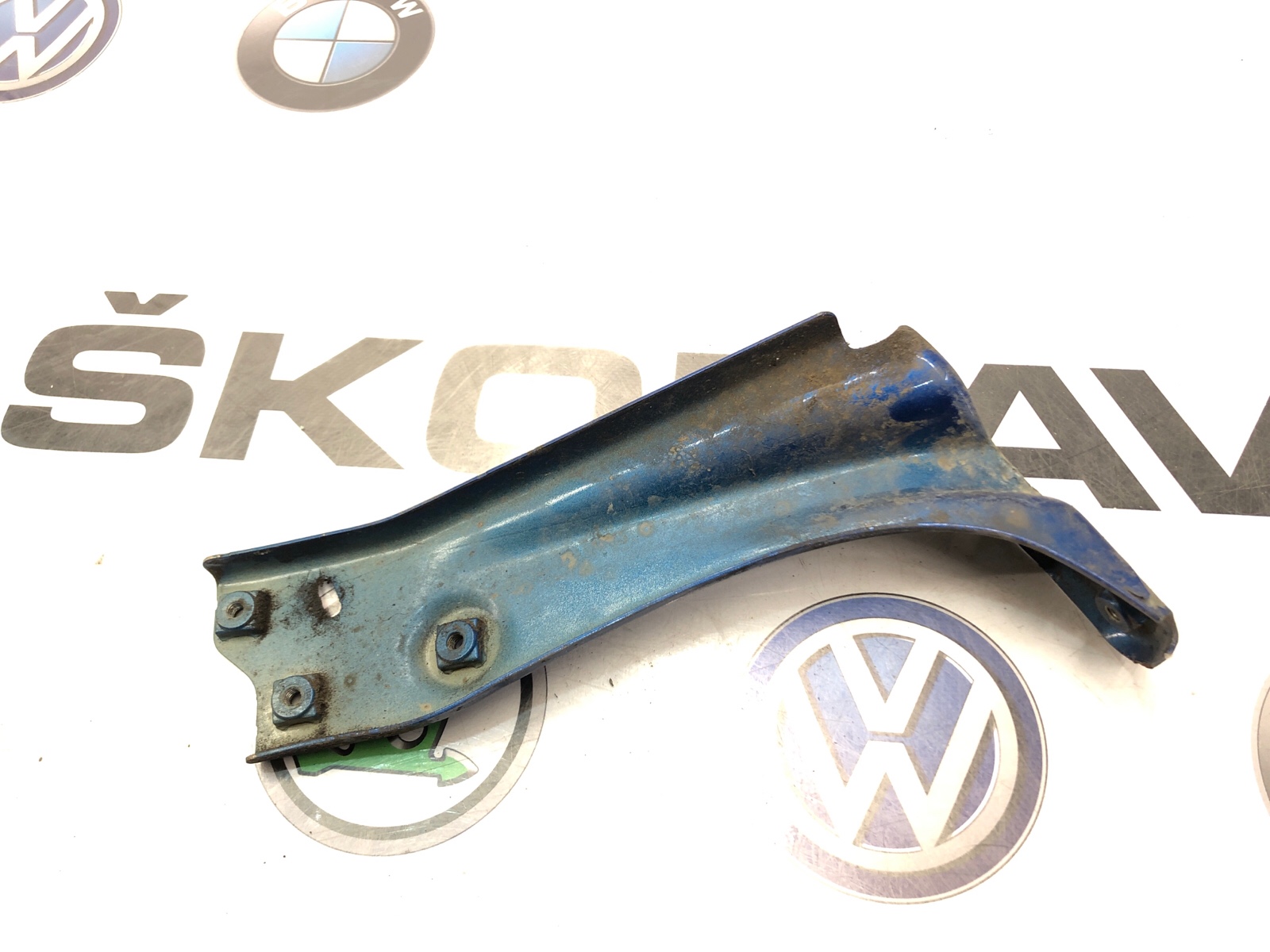 Кронштейн крыла, 500 рублей, Москва