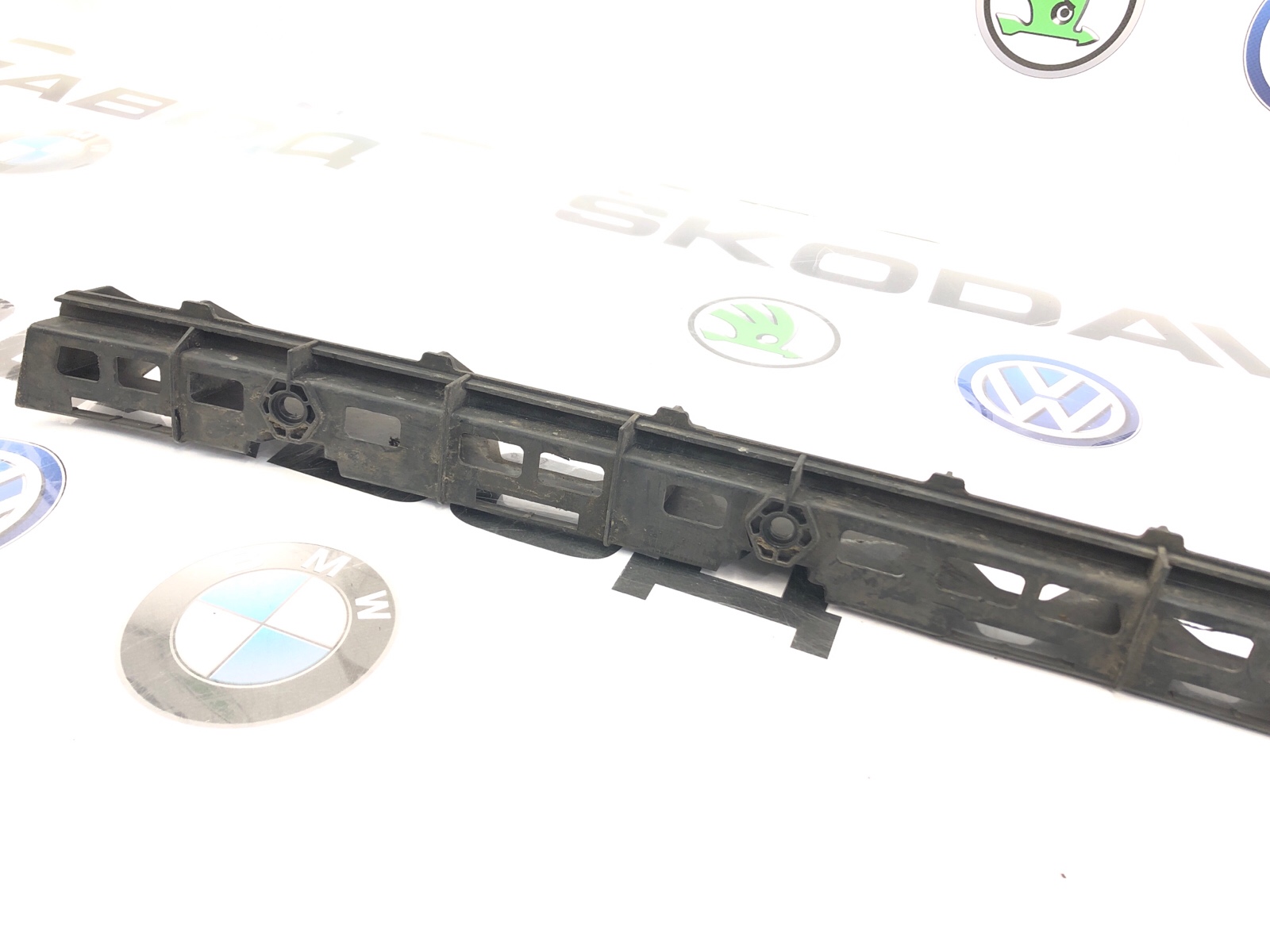 Направляющая бампера, 800 рублей, Москва