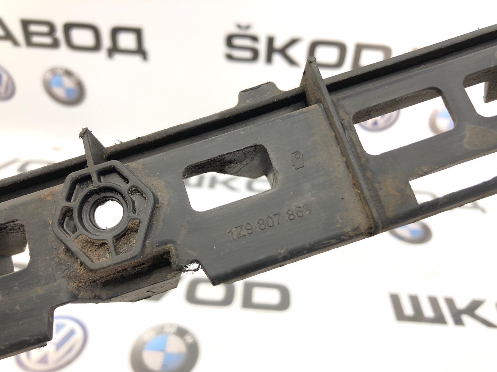 Направляющая бампера, 800 рублей, Москва