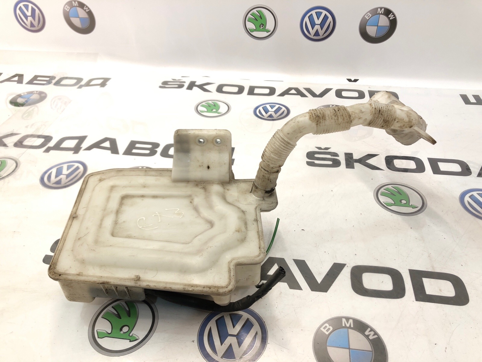 бачок омывателя, 2000 рублей, Москва